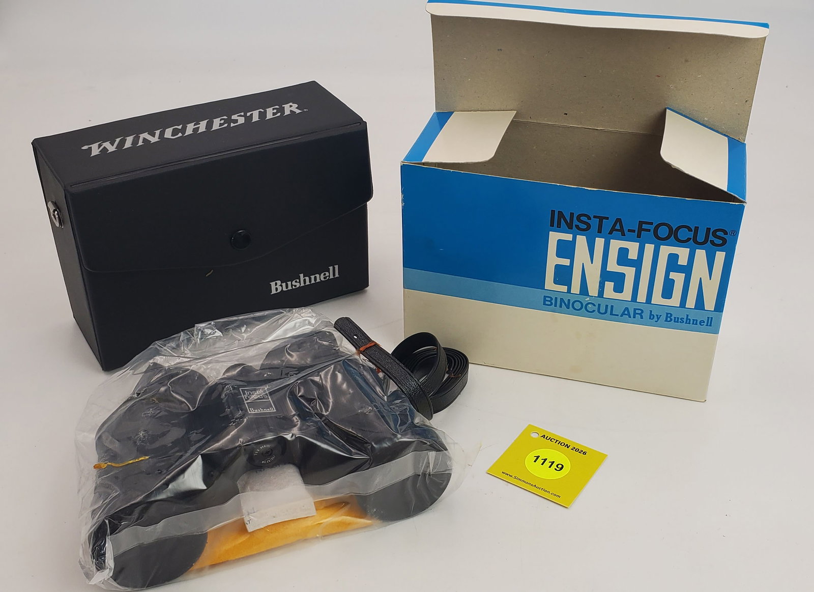 Winchester Bushnell binocular (1 of 1)
