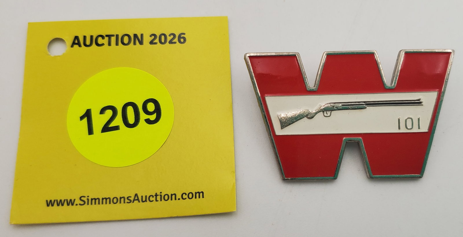 Winchester with rifle 101 pin: Winchester with rifle 101 pin