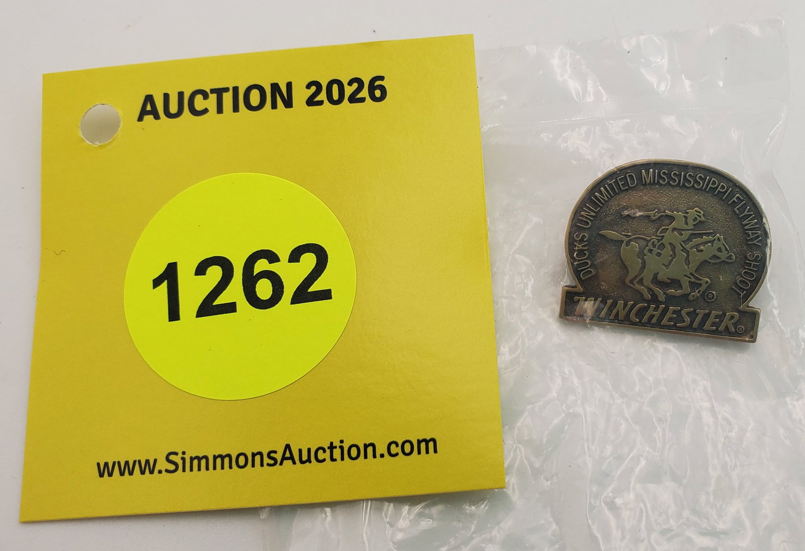 Winchester Ducks Unlimited Mississippi Flyway shoot pin: Winchester Ducks Unlimited Mississippi Flyway shoot pin