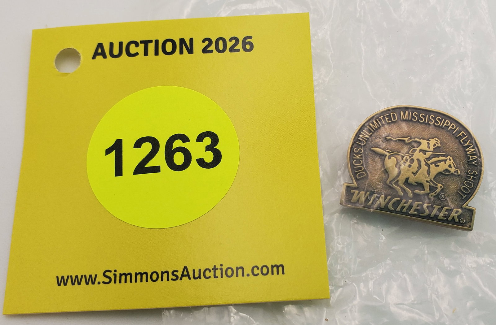 Winchester Ducks Unlimited Mississippi Flyway shoot pin: Winchester Ducks Unlimited Mississippi Flyway shoot pin