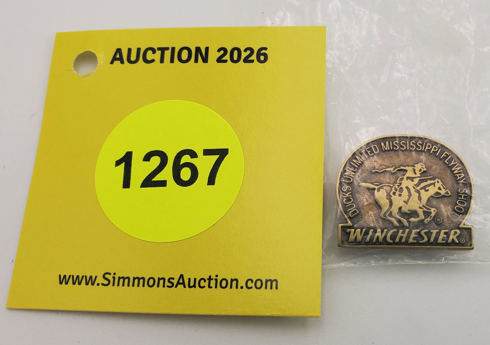 Winchester Ducks Unlimited Mississippi Flyway shoot pin: Winchester Ducks Unlimited Mississippi Flyway shoot pin