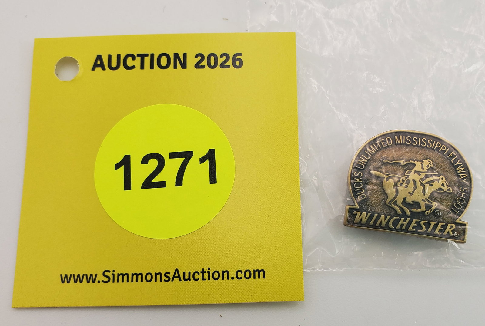Winchester Ducks Unlimited Mississippi Flyway shoot pin: Winchester Ducks Unlimited Mississippi Flyway shoot pin