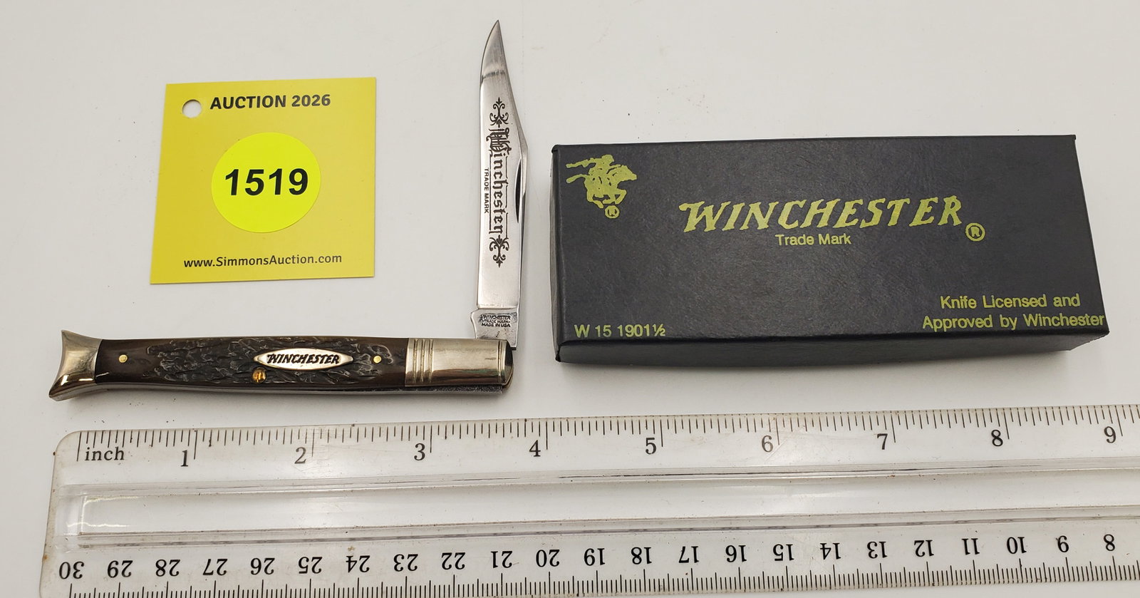 Pocket Knife: Winchester W15-1901-1/2-92, 1-Blade, Stag Handle w/ Black Box (GS) (1 of 4)