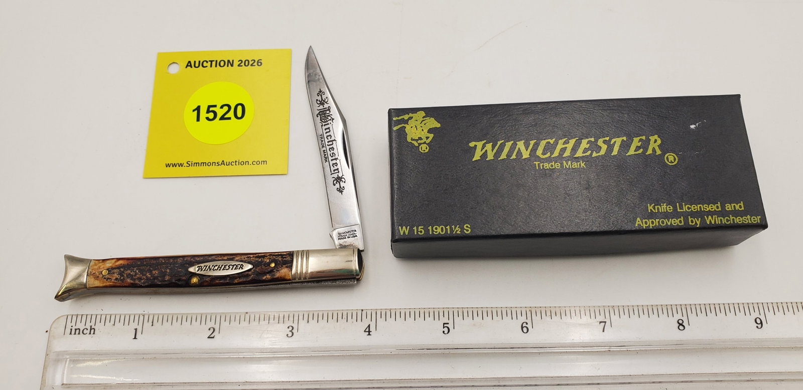 Pocket Knife: Winchester W15-1901-1/2-92, 1-Blade, Stag Handle w/ Black Box (GS) (1 of 4)