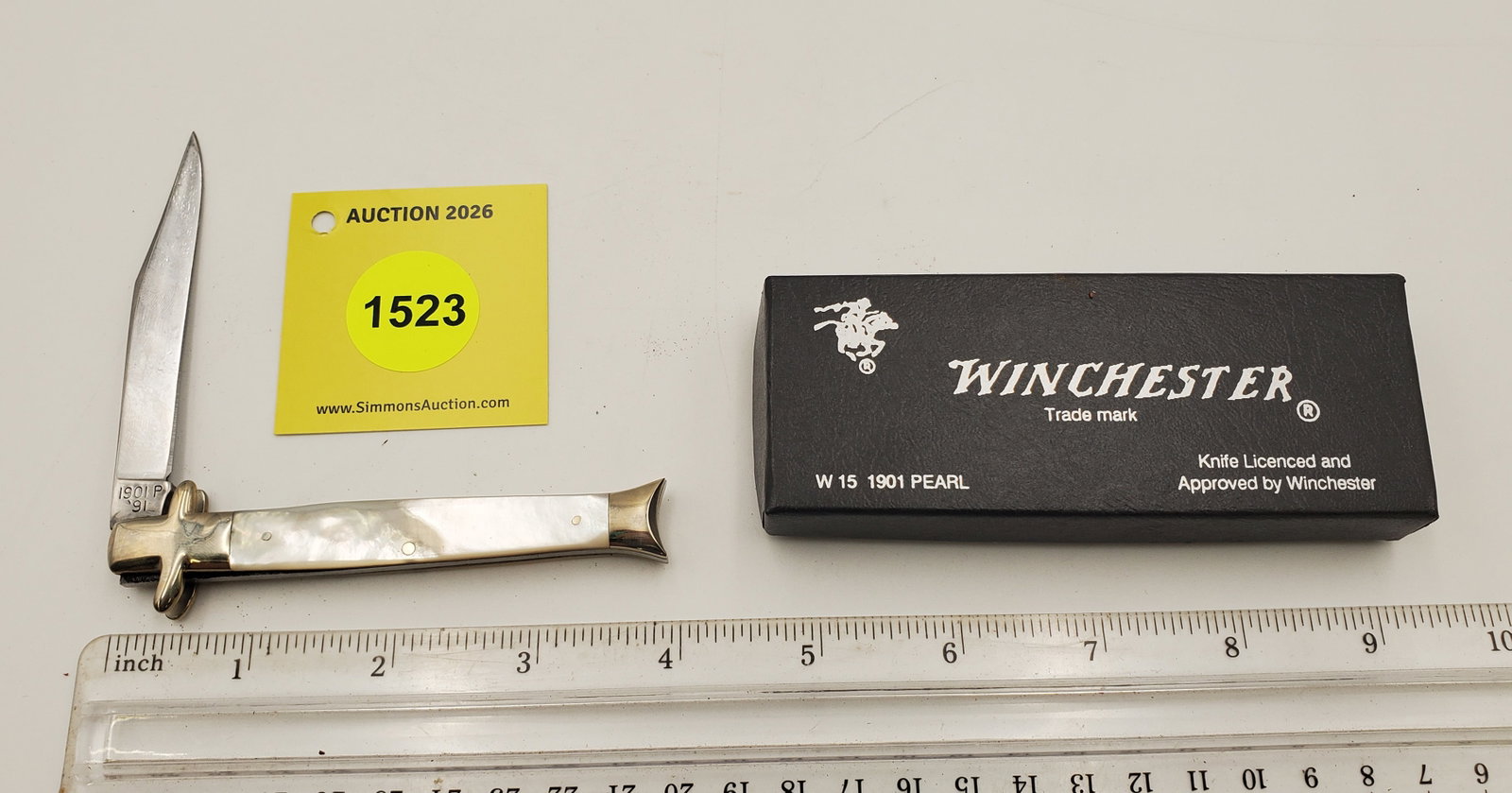 Pocket Knife: Winchester W15 1901-P-91, 1-Blade, MOPearl Handle w/ Black Box (GS) - 3