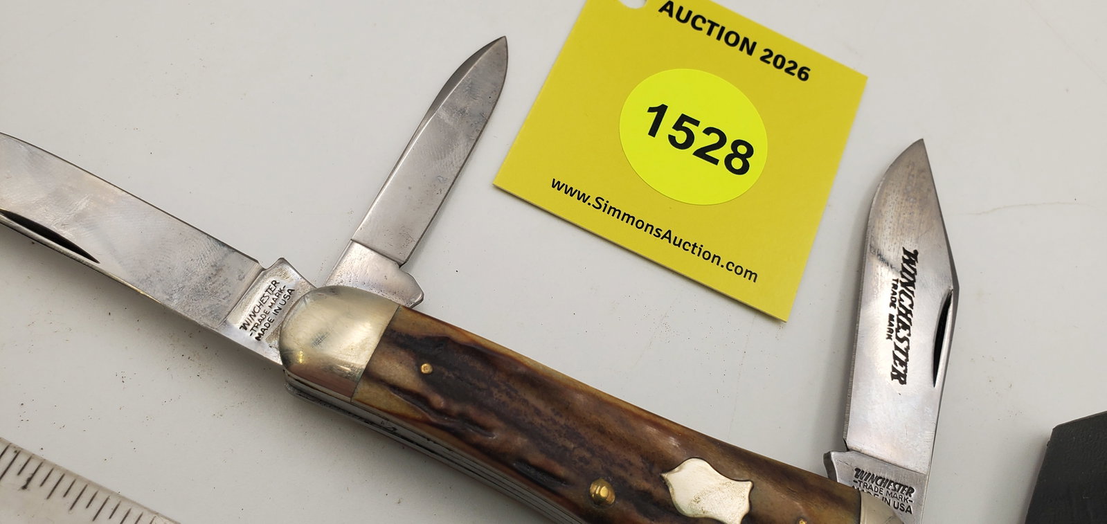 Pocket Knife: Winchester W15-3904-S-91, 3-Blade, Stag Handle w/ Black Box (GS) - 3