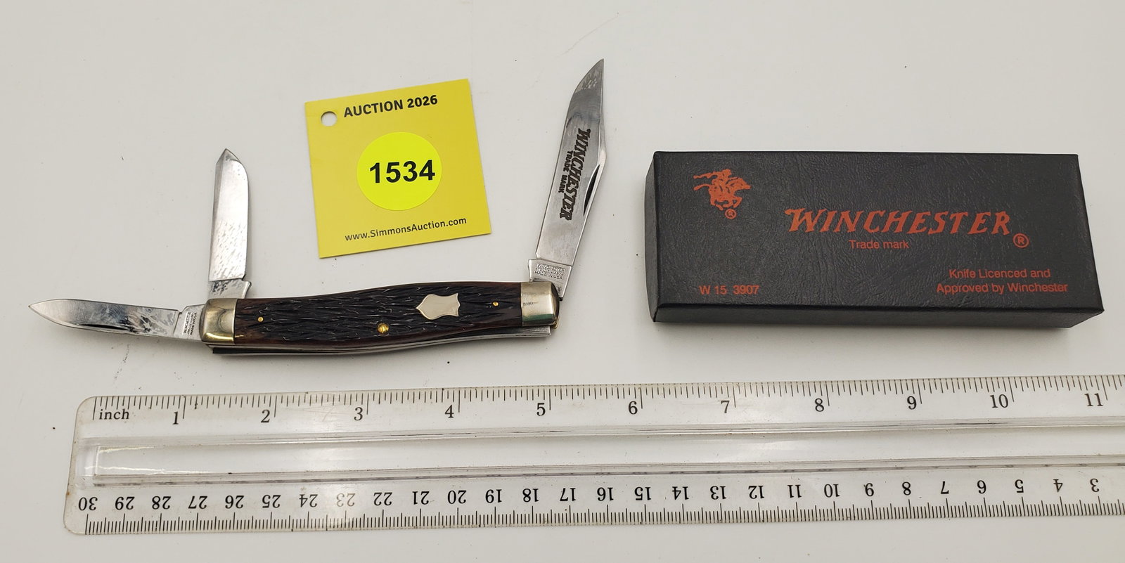 Pocket Knife: Winchester W15-3907-91, 3-Blade, Black Jigged Handle w/ Black Box (HS), #34 in Series: Pocket Knife: Winchester W15-3907-91, 3-Blade, Black Jigged Handle w/ Black Box (HS), #34 in Series