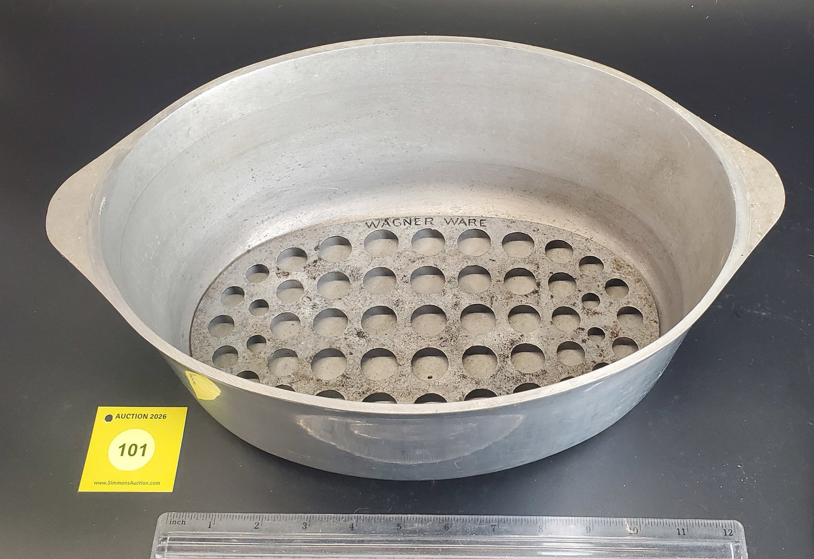 Wagner Ware Oval Roasting Pot With Glass Lid and Trivet - 2
