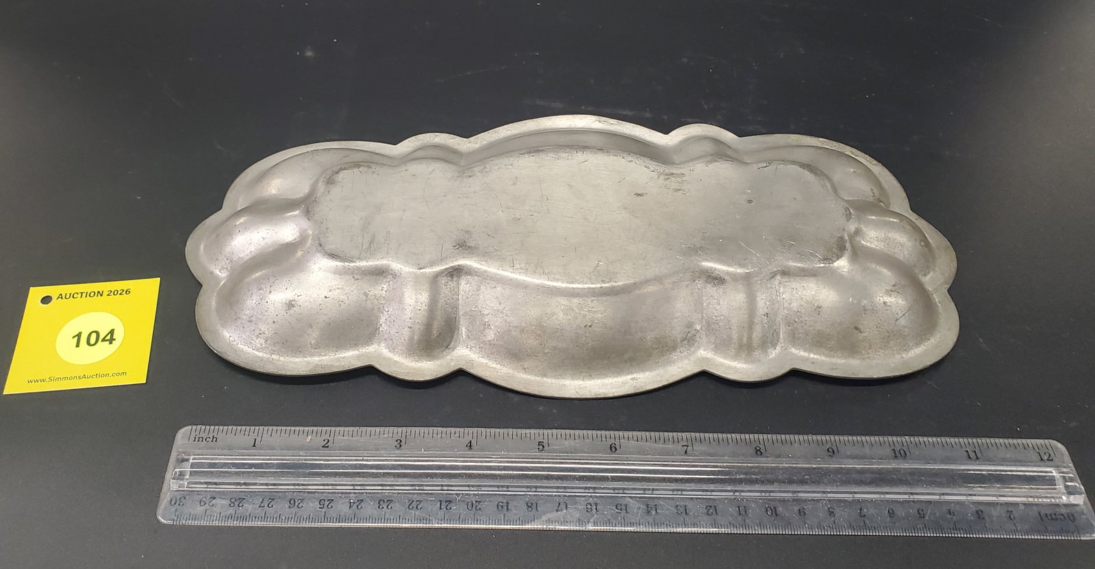 Metal Tray With Scalloped Edges - 3