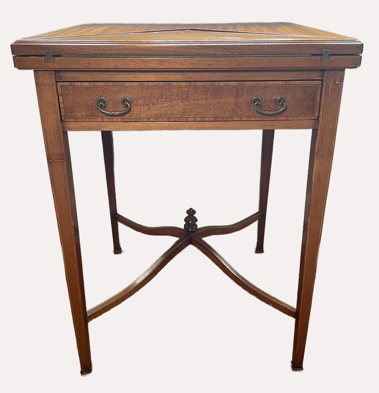 Edwardian Maple & Co Inlaid Satinwood Envelope Card Table: Edwardian Maple & Co Inlaid Satinwood Envelope Card Table. Made of beautiful satinwood which has developed a rich colour. The inlaid string and scroll detailing is made with craftsmanship of the highe