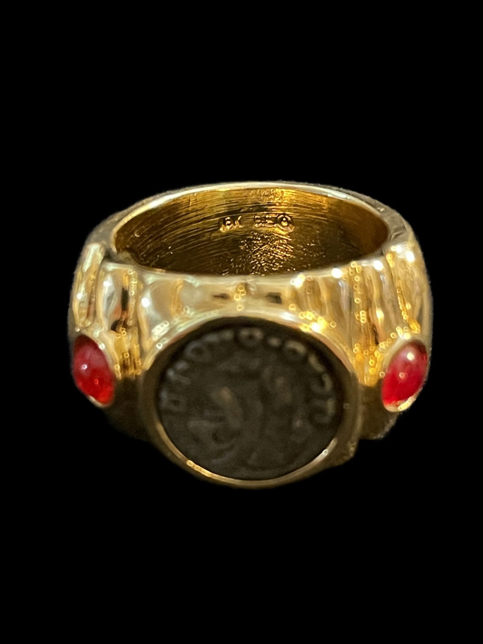 18k Gold Filled Gripoix Coin Ring Size 8: 18k Gold Filled Gripoix Coin Ring Size 8