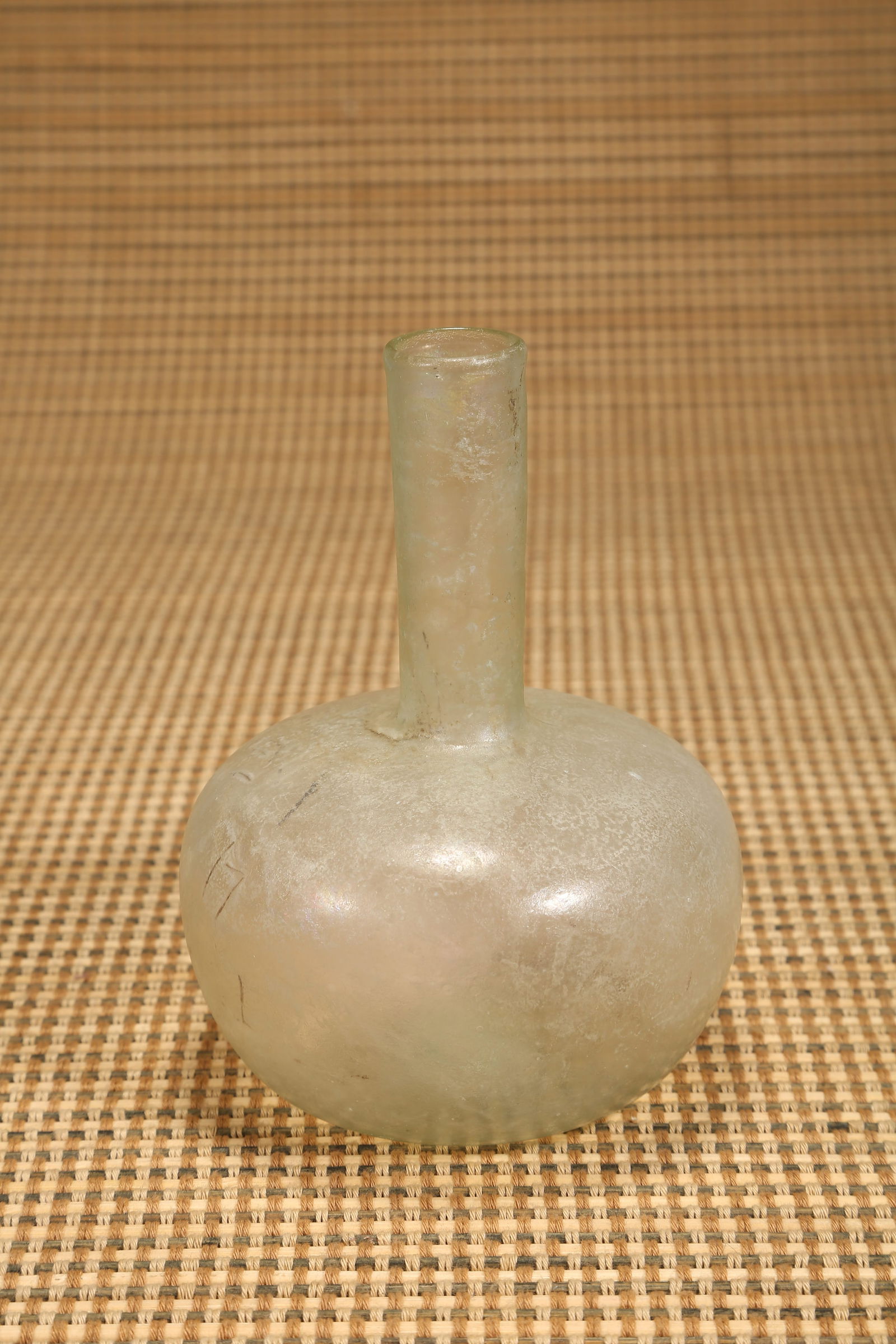 A LONG-NECK VASE - 5