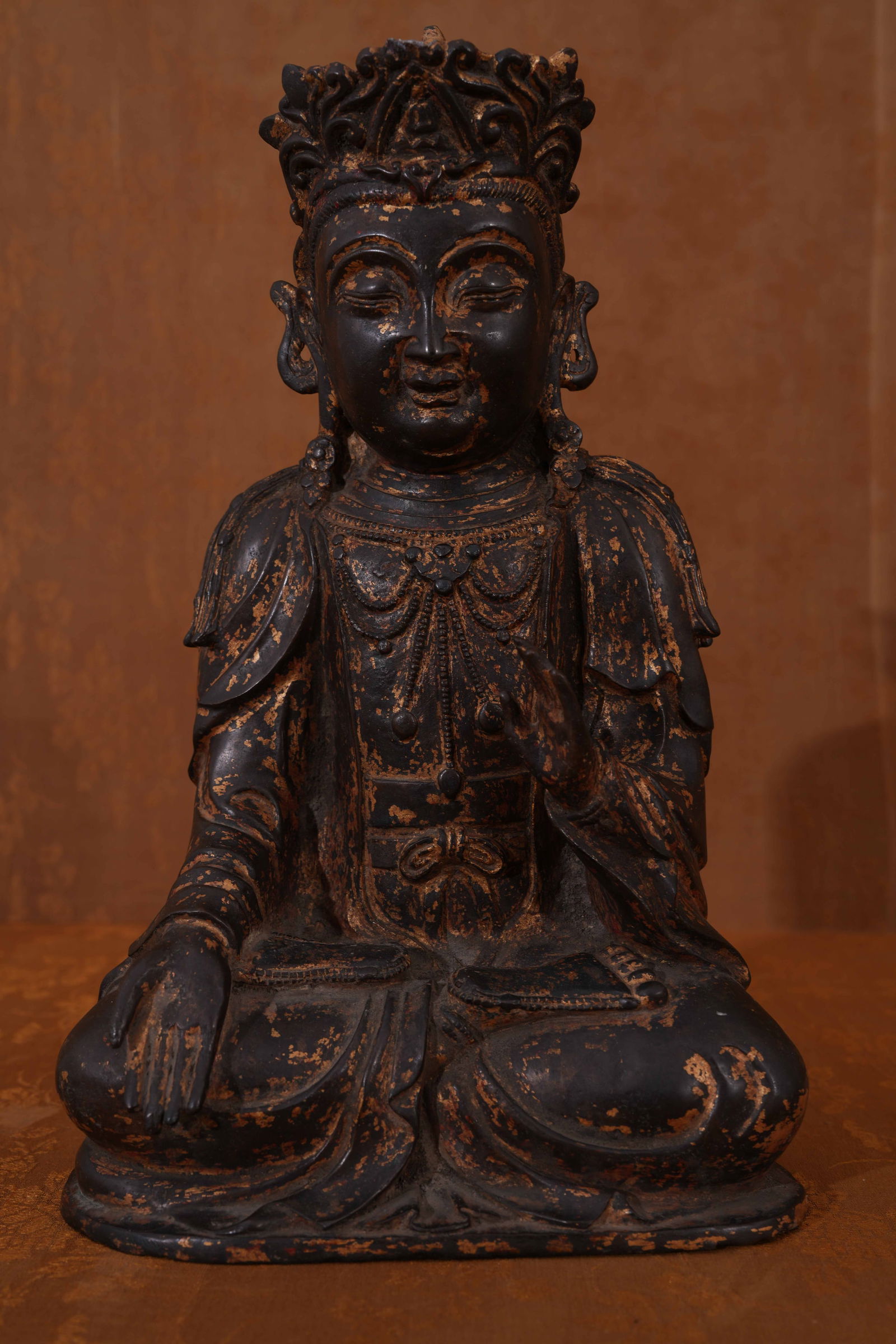 A MING DYNASTY GILT-LACQUER BODHISATTVA STATUE (1 of 11)