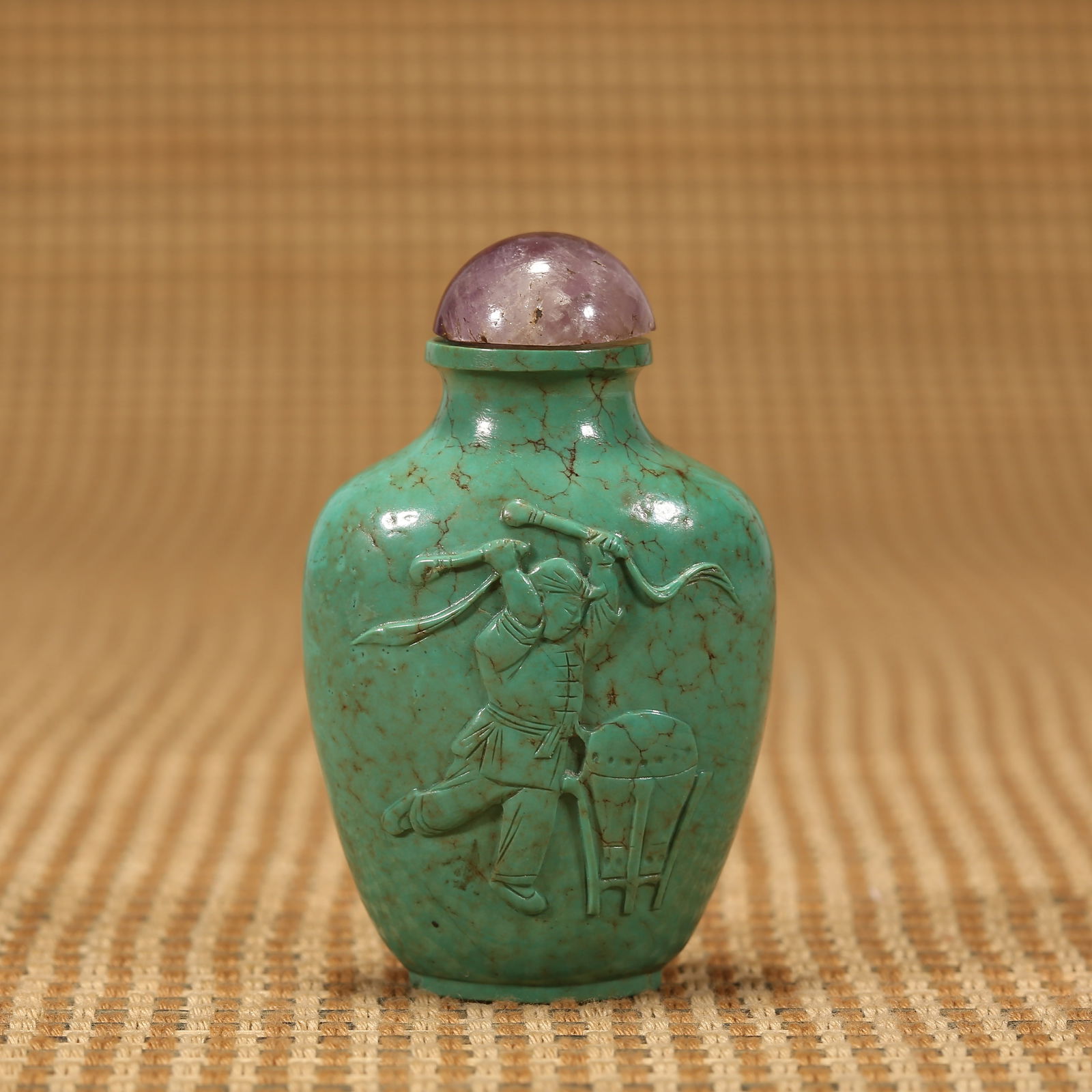 A TURQUOISE SNUFF BOTTLE WITH FIGURES: Turquoise Snuff Bottle with Figures