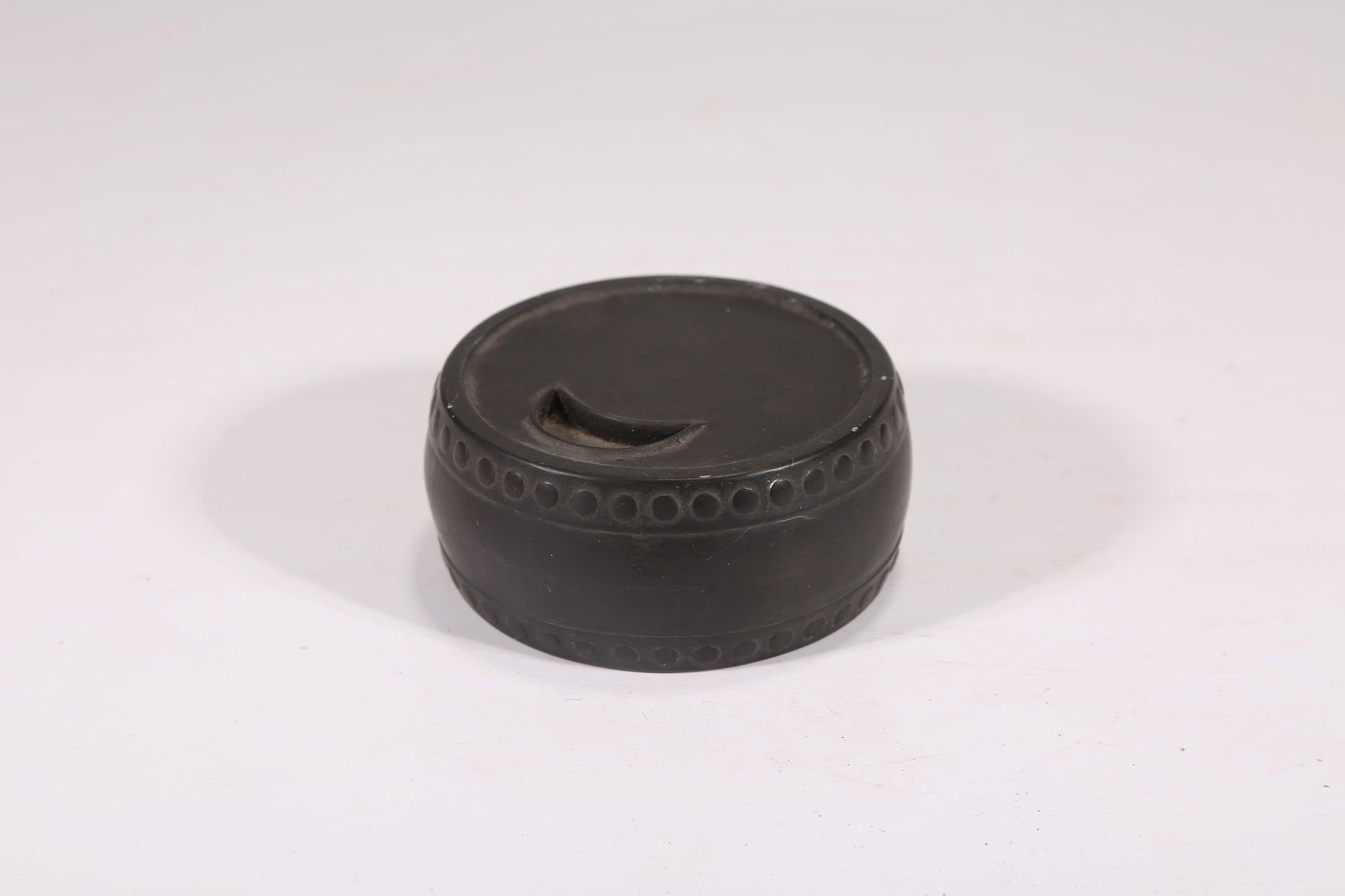 A DRUM-SHAPED INKSTONE - 3