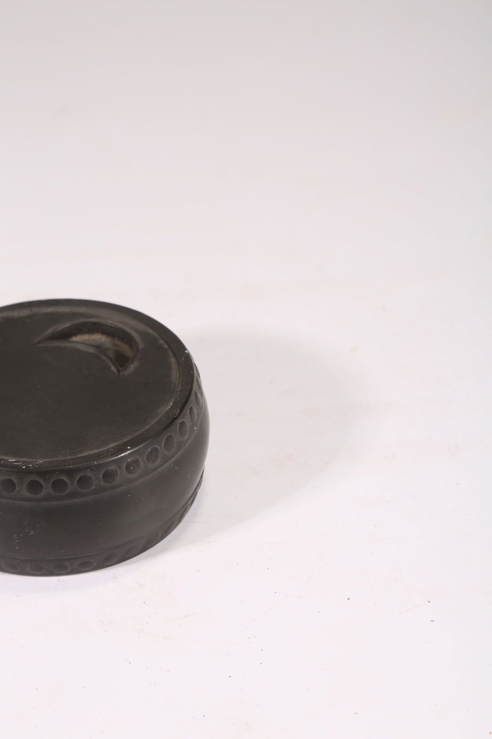 A DRUM-SHAPED INKSTONE - 7