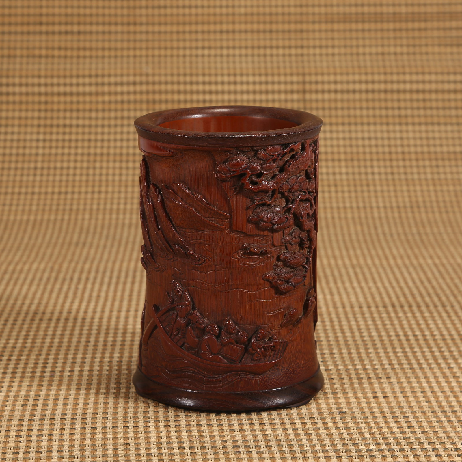 A QING DYNASTY CARVED BAMBOO BRUSH POT DEPICTING "NIGHT TOUR OF RED CLIFFS" (1 of 9)