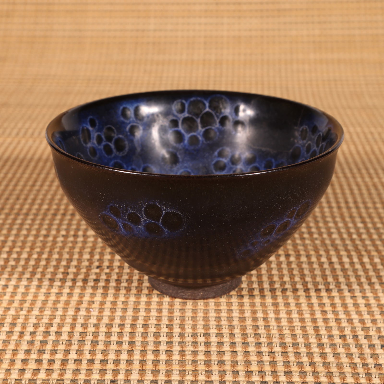 A SONG DYNASTY JIAN WARE TEA BOWL (1 of 8)