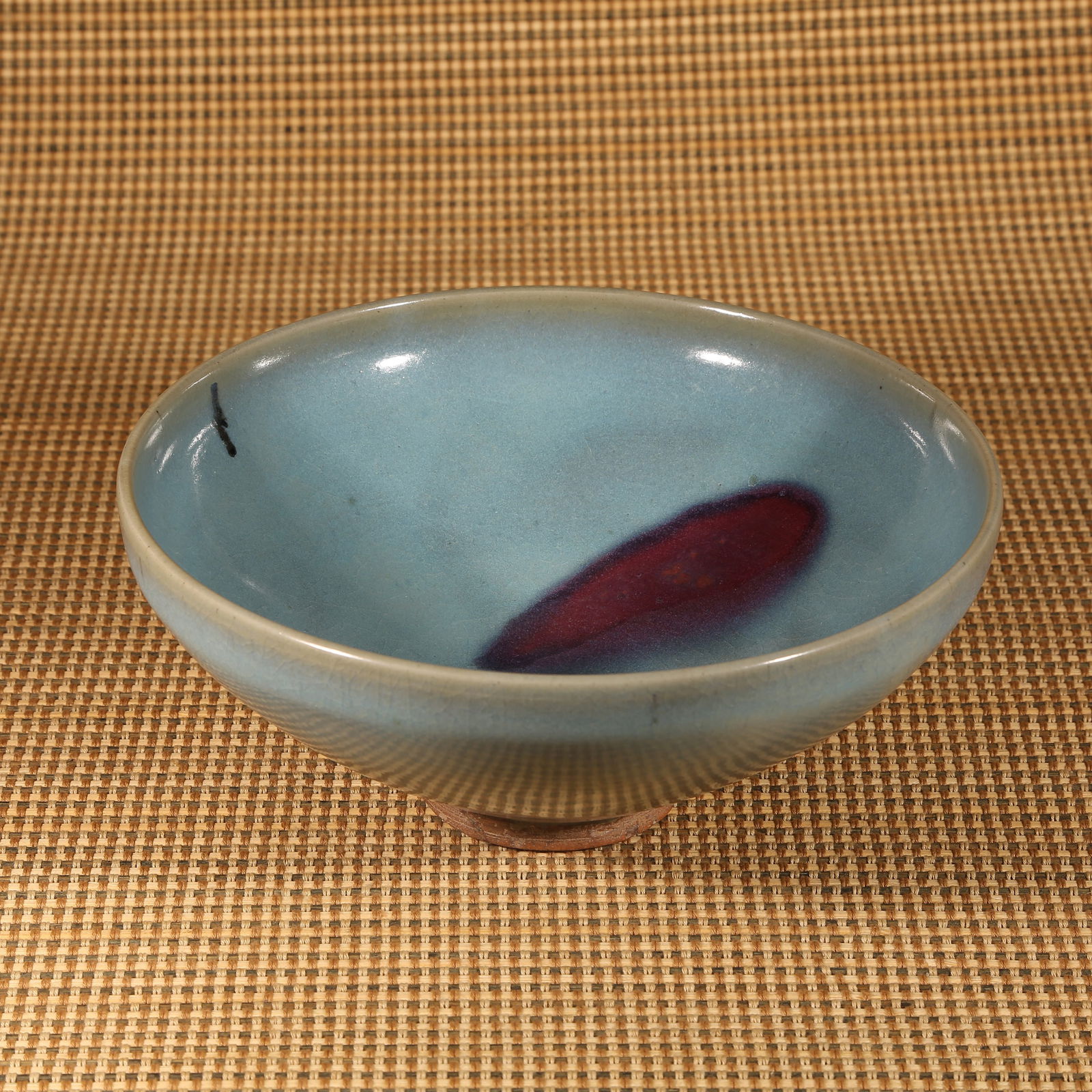 A SONG DYNASTY JUN WARE LARGE BOWL WITH PURPLE SPOTS (1 of 9)