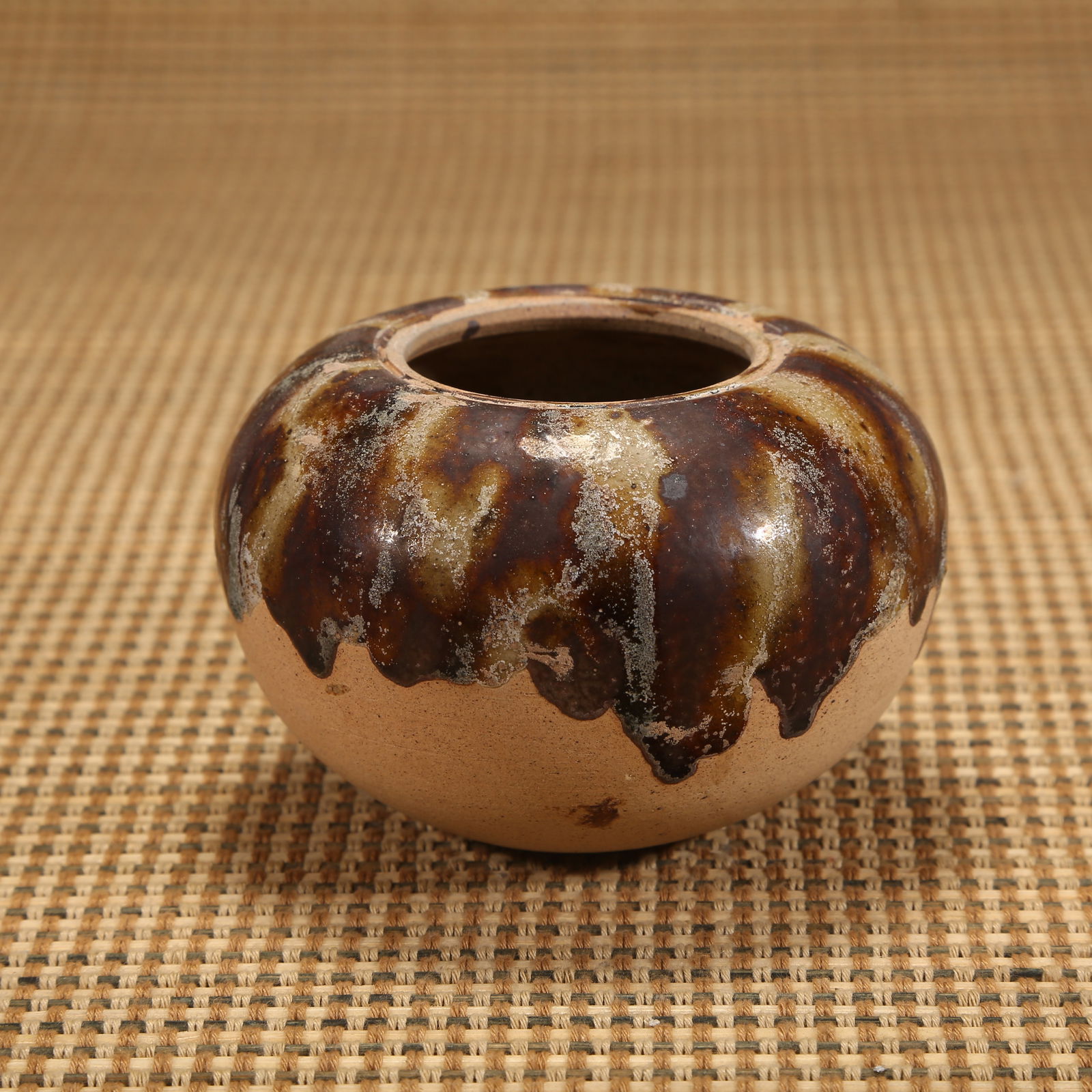 A TANG DYNASTY SANCAI JAR (1 of 8)