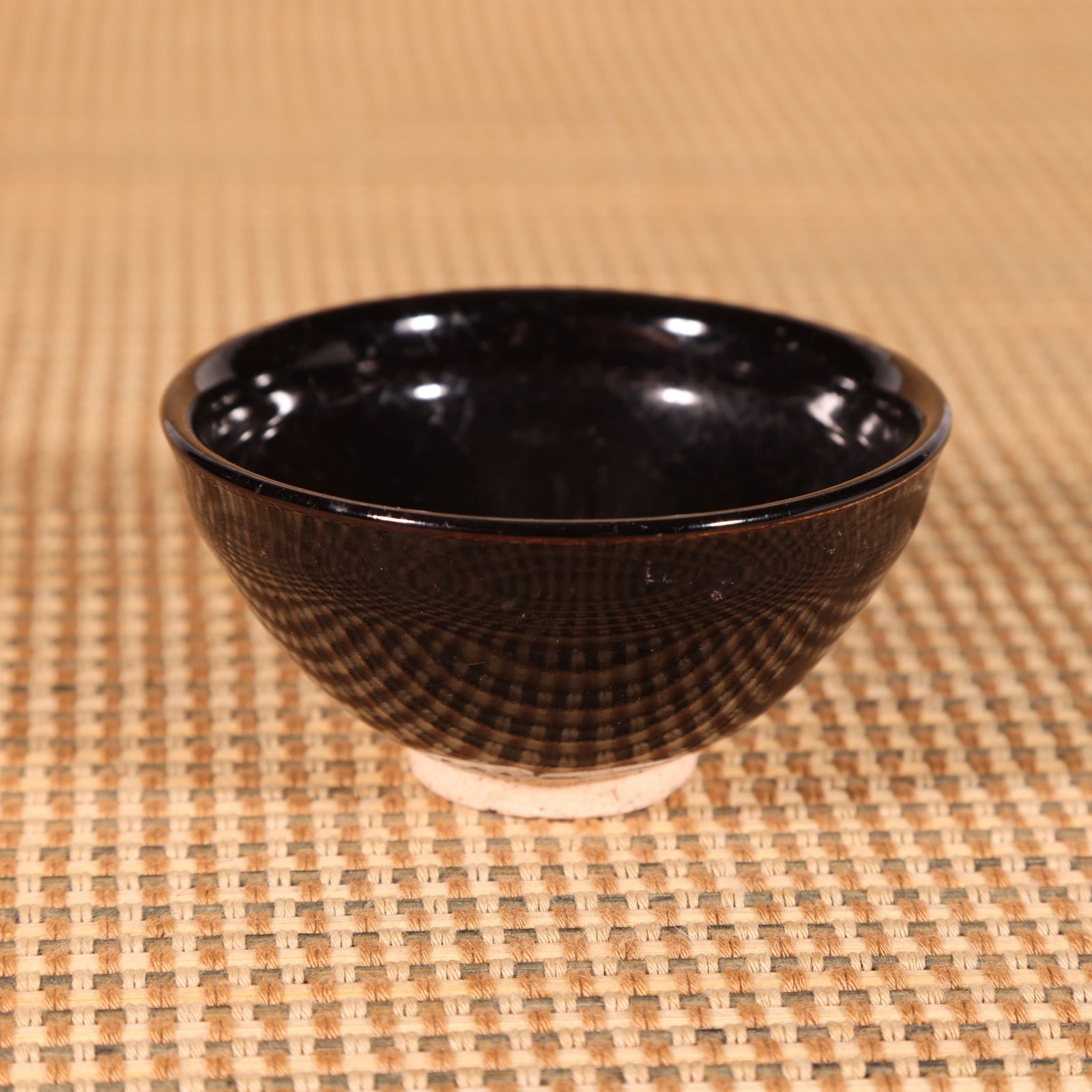A SONG DYNASTY JIZHOU WARE LEAF-PATTERN TEA BOWL (1 of 8)