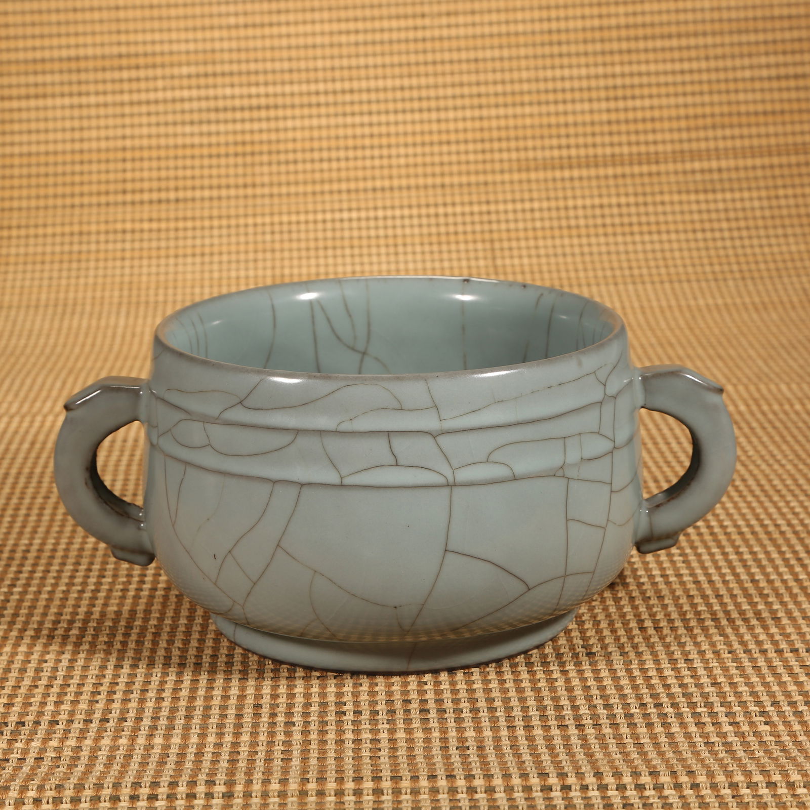 A SONG DYNASTY OFFICIAL KILN GUI-SHAPED CENSER (1 of 8)