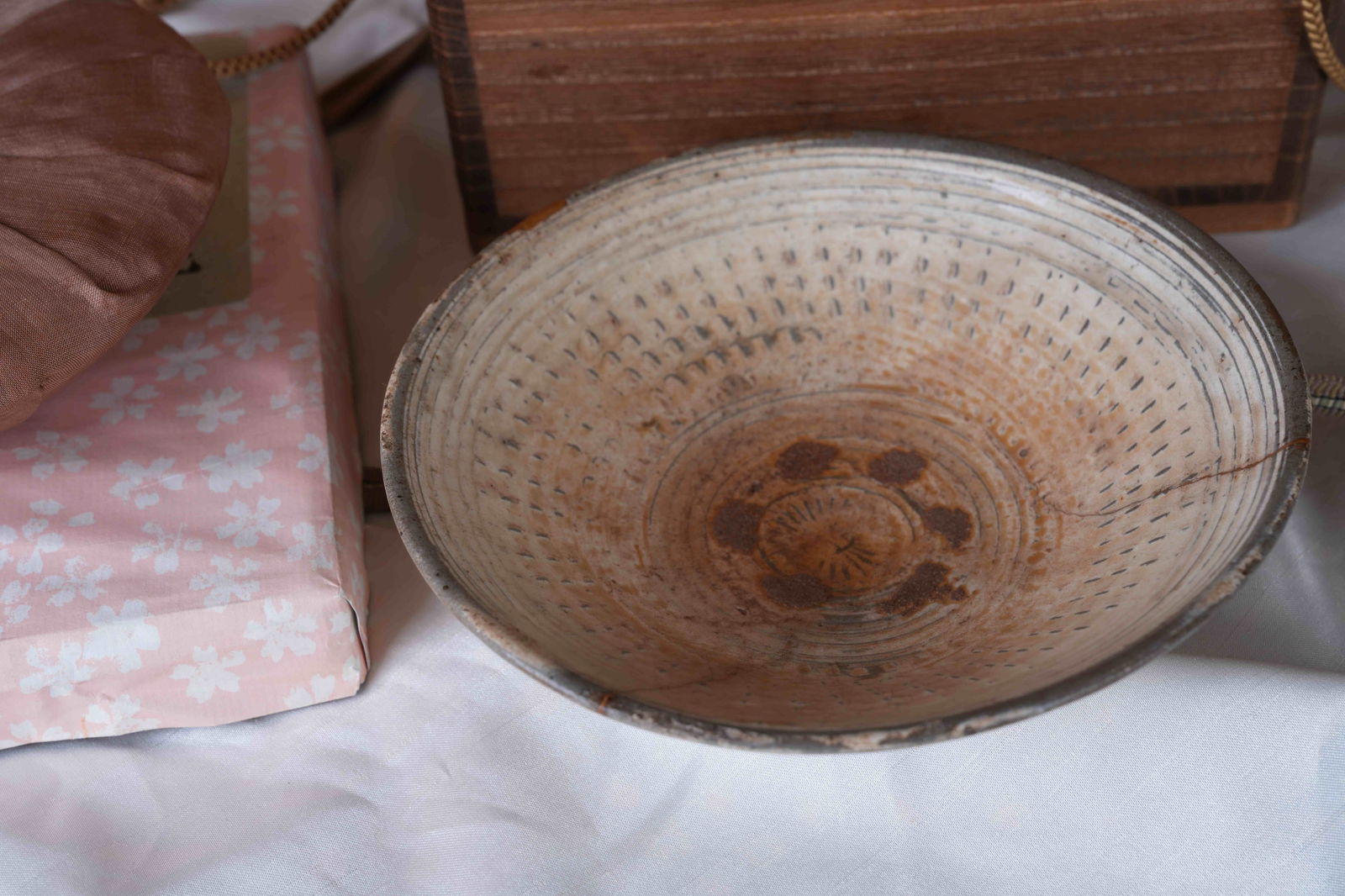 A OLD KILN "THREE WORKS, THREE ISLES" TEA BOWL (1 of 7)