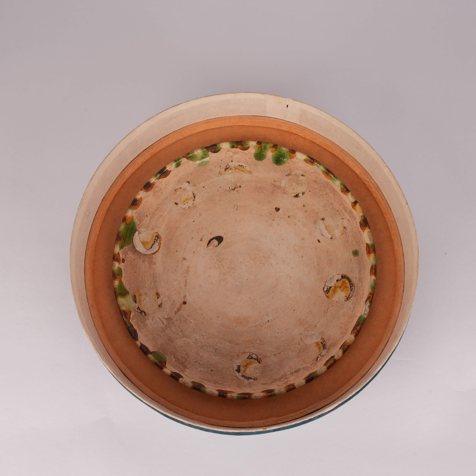 A TANG SANCAI CUP AND SAUCER SET - 8