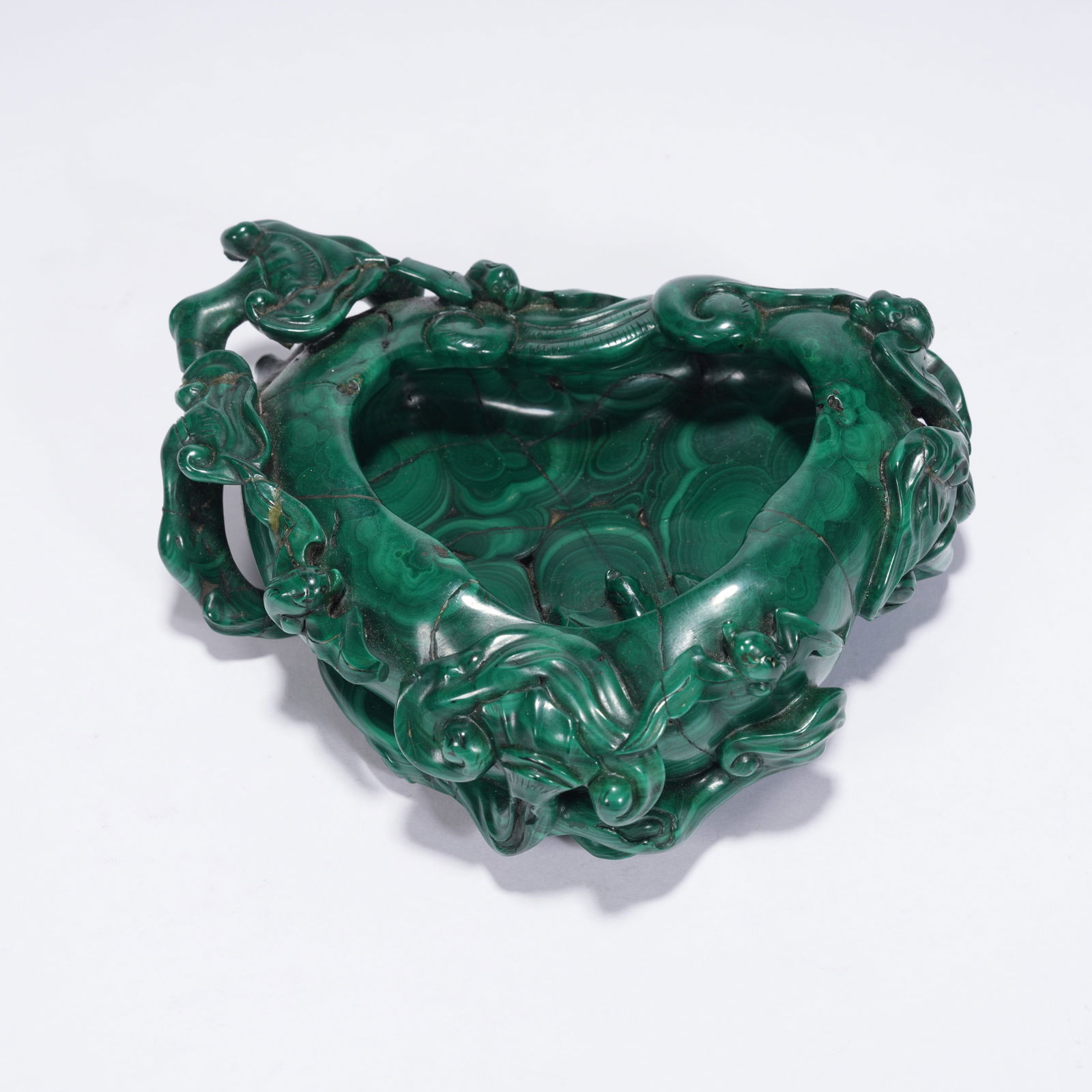 A MALACHITE XI WASHER WITH LINGZHI DESIGN: Malachite Xi Washer with Lingzhi Design