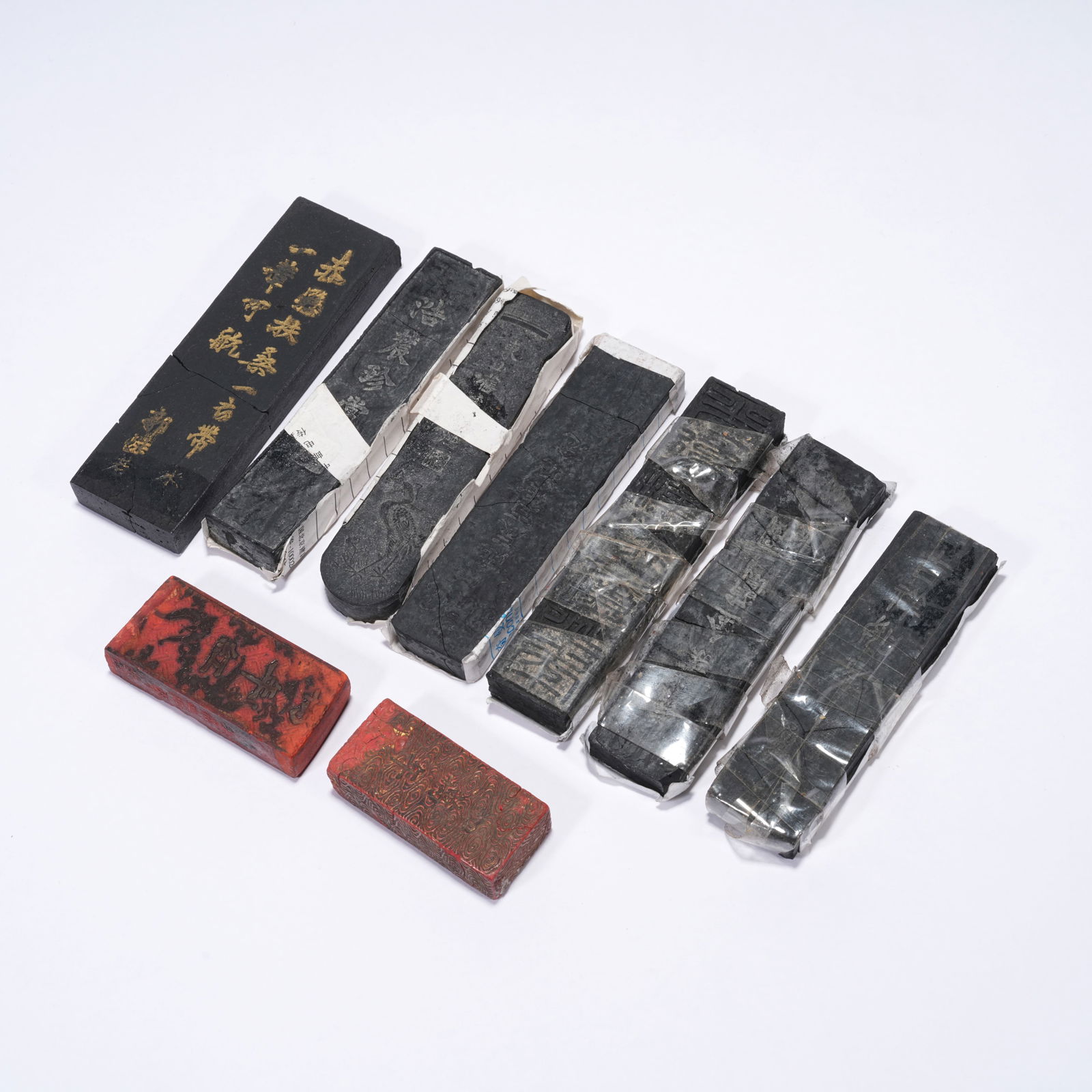 A ANTIQUE INK STICKS (SET): Antique Ink Sticks (Set)