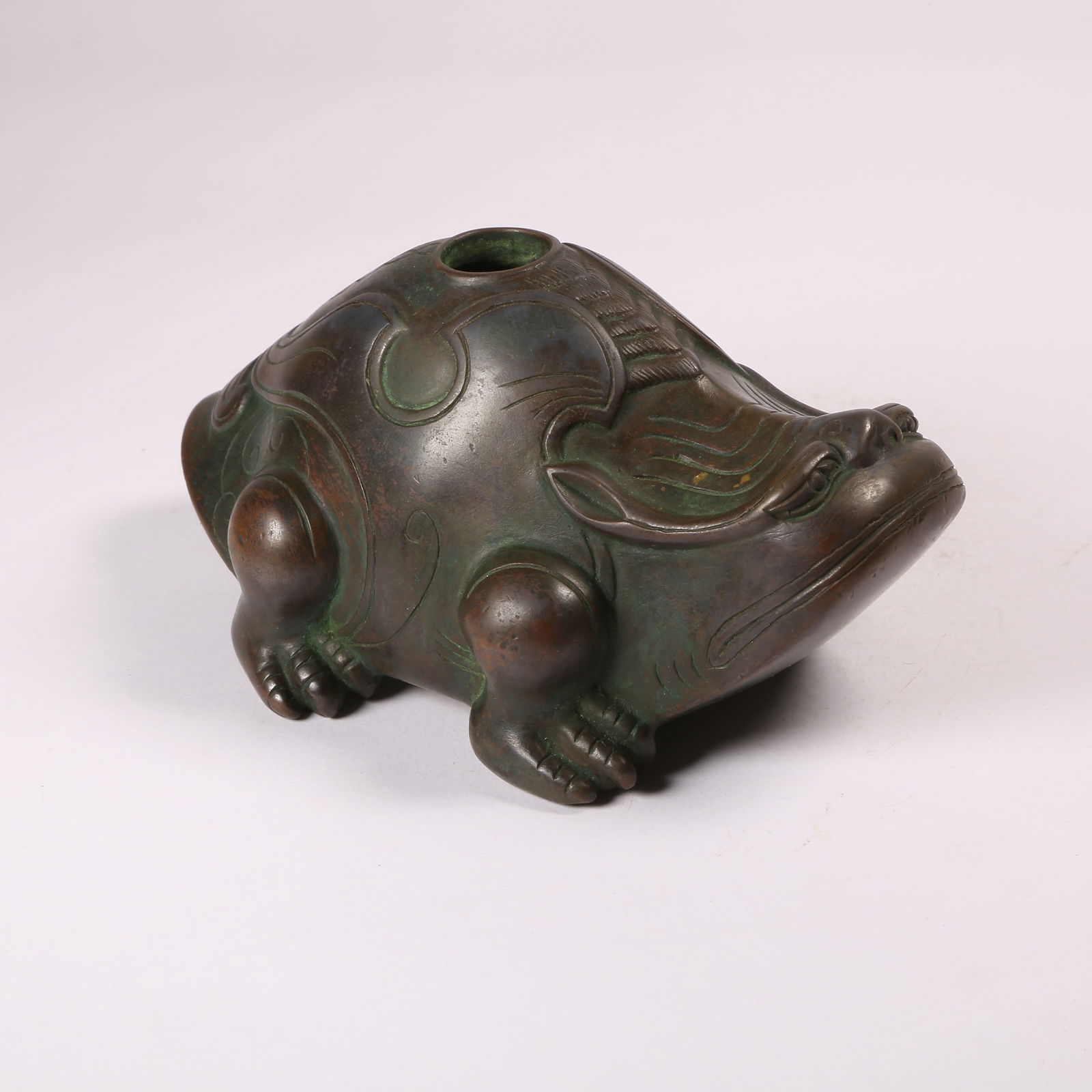 A BIXI-SHAPED WATER DROPPER: Bixi-Shaped Water Dropper