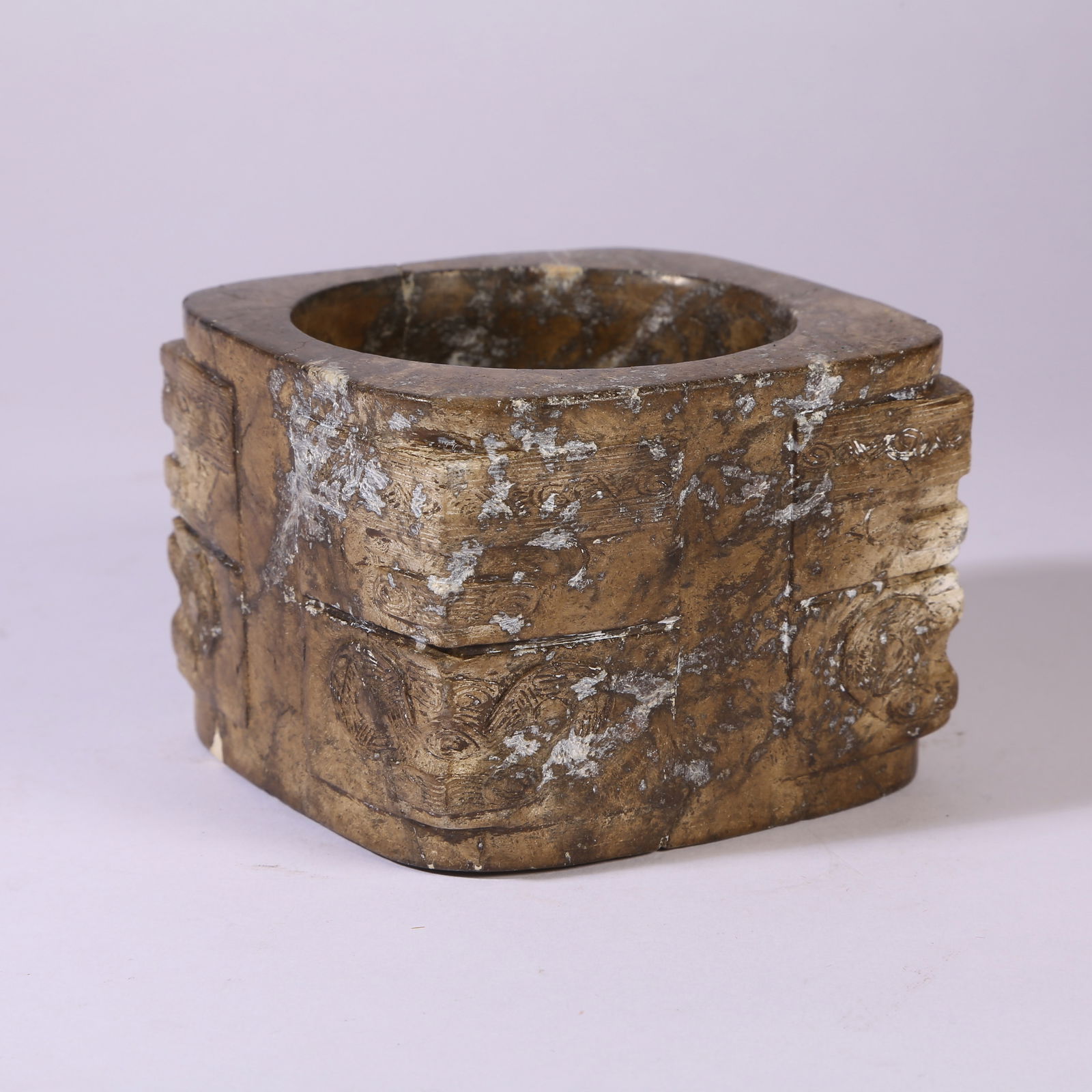 A ANCIENT LIANGZHU CULTURE JADE CONG WITH DEITY FACE: Ancient Liangzhu Culture Jade Cong with Deity Face