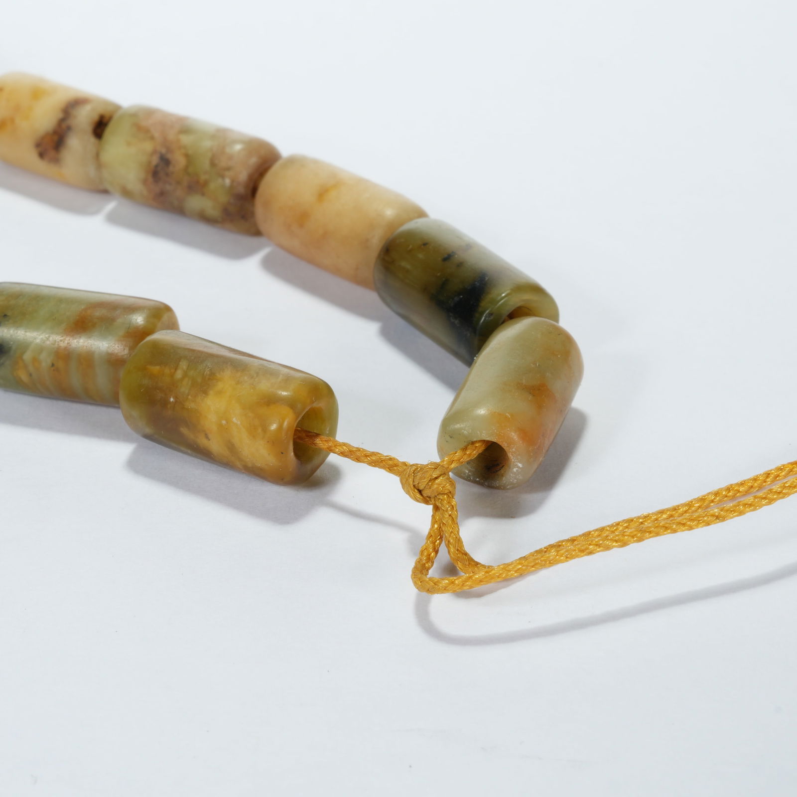 A ANCIENT JADE BRACELET - 8