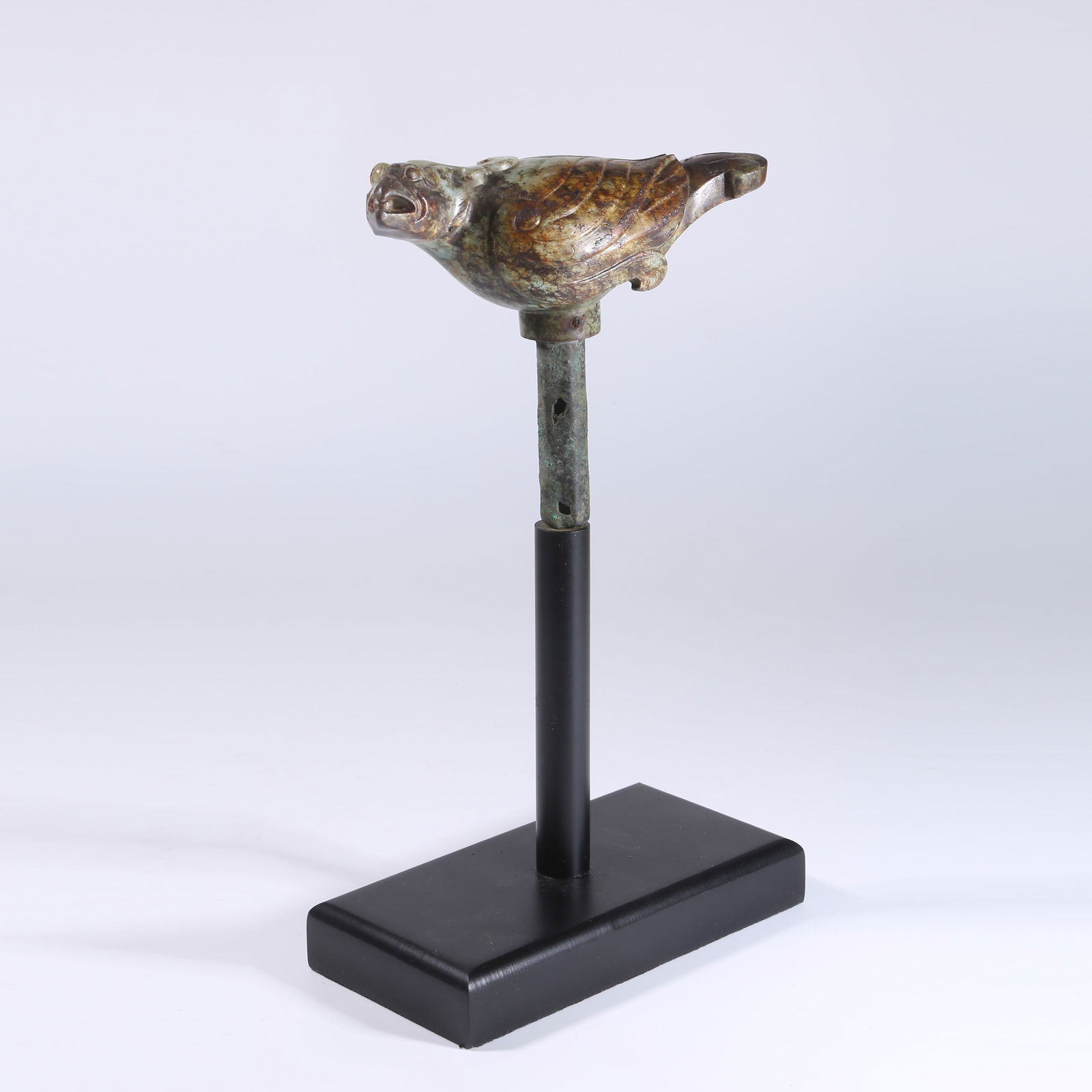 A ARCHAIC JADE DOVE-SHAPED SCEPTER HEAD (1 of 8)