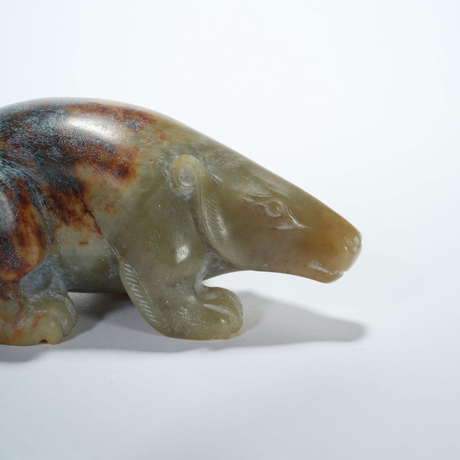 A HETIAN JADE BEAR FIGURINE - 2