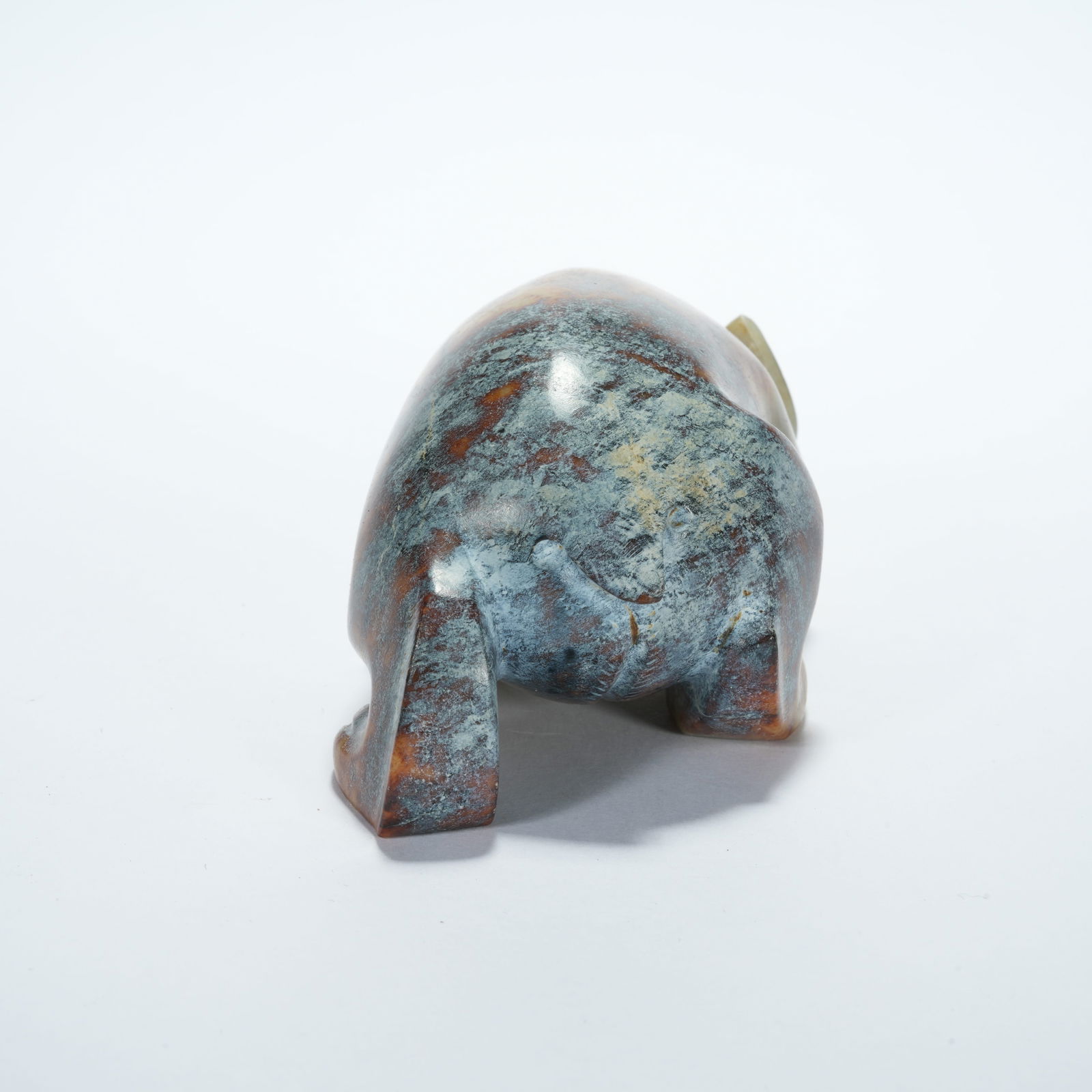 A HETIAN JADE BEAR FIGURINE - 8