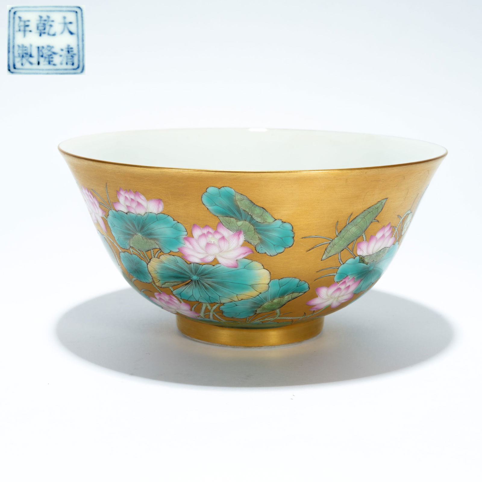 A LOTUS-DECORATED BOWL WITH GOLD GLAZE: Lotus-Decorated Bowl with Gold Glaze