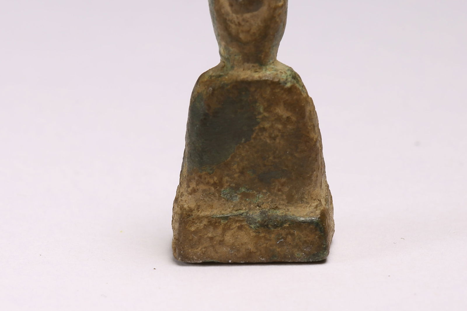 A BRONZE BUDDHA STATUE - 5