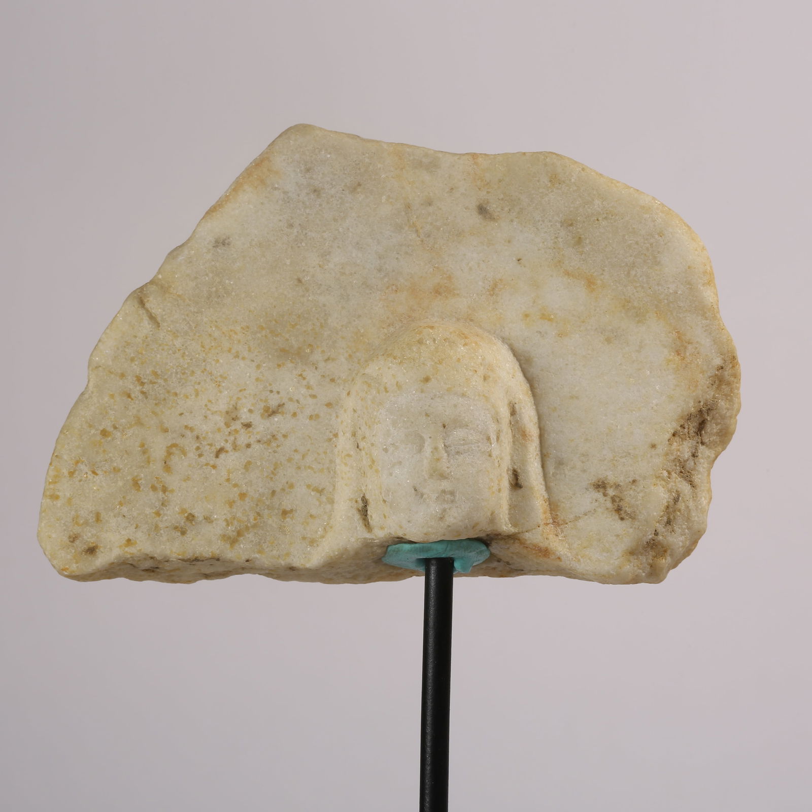 A WHITE MARBLE BUDDHA HEAD: White Marble Buddha Head