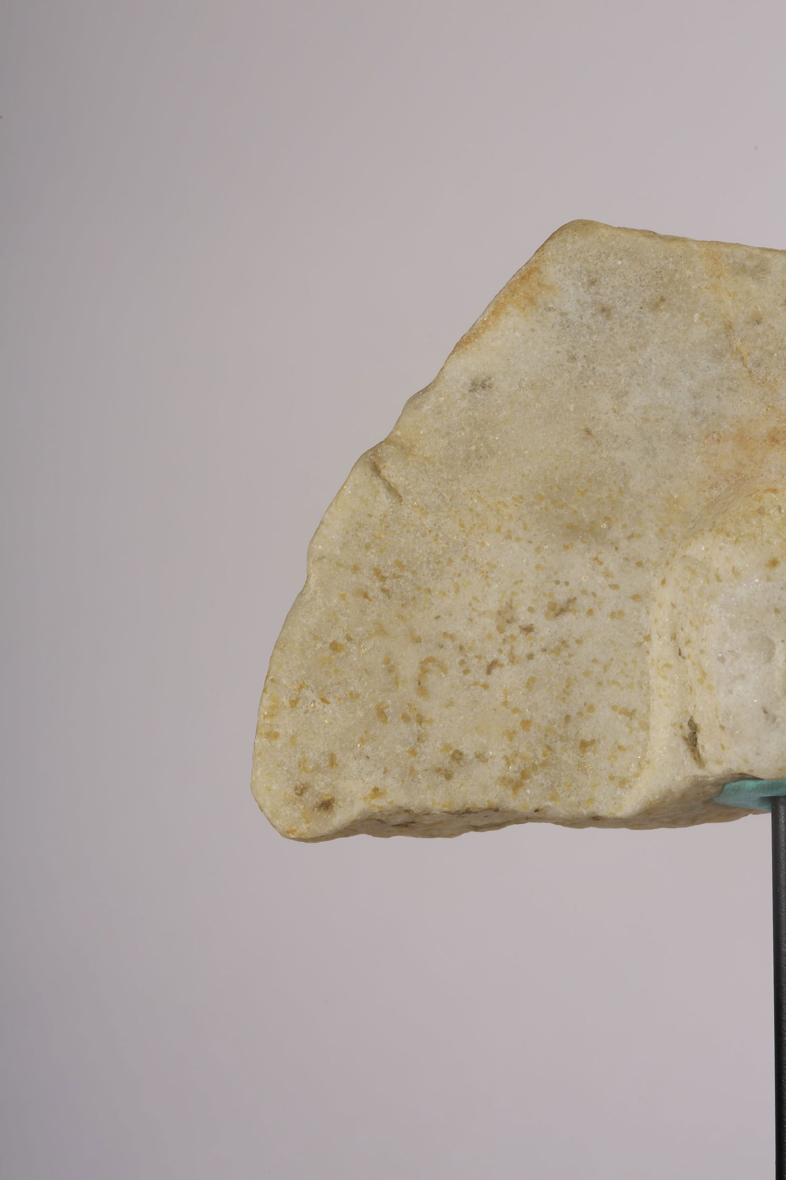 A WHITE MARBLE BUDDHA HEAD - 2