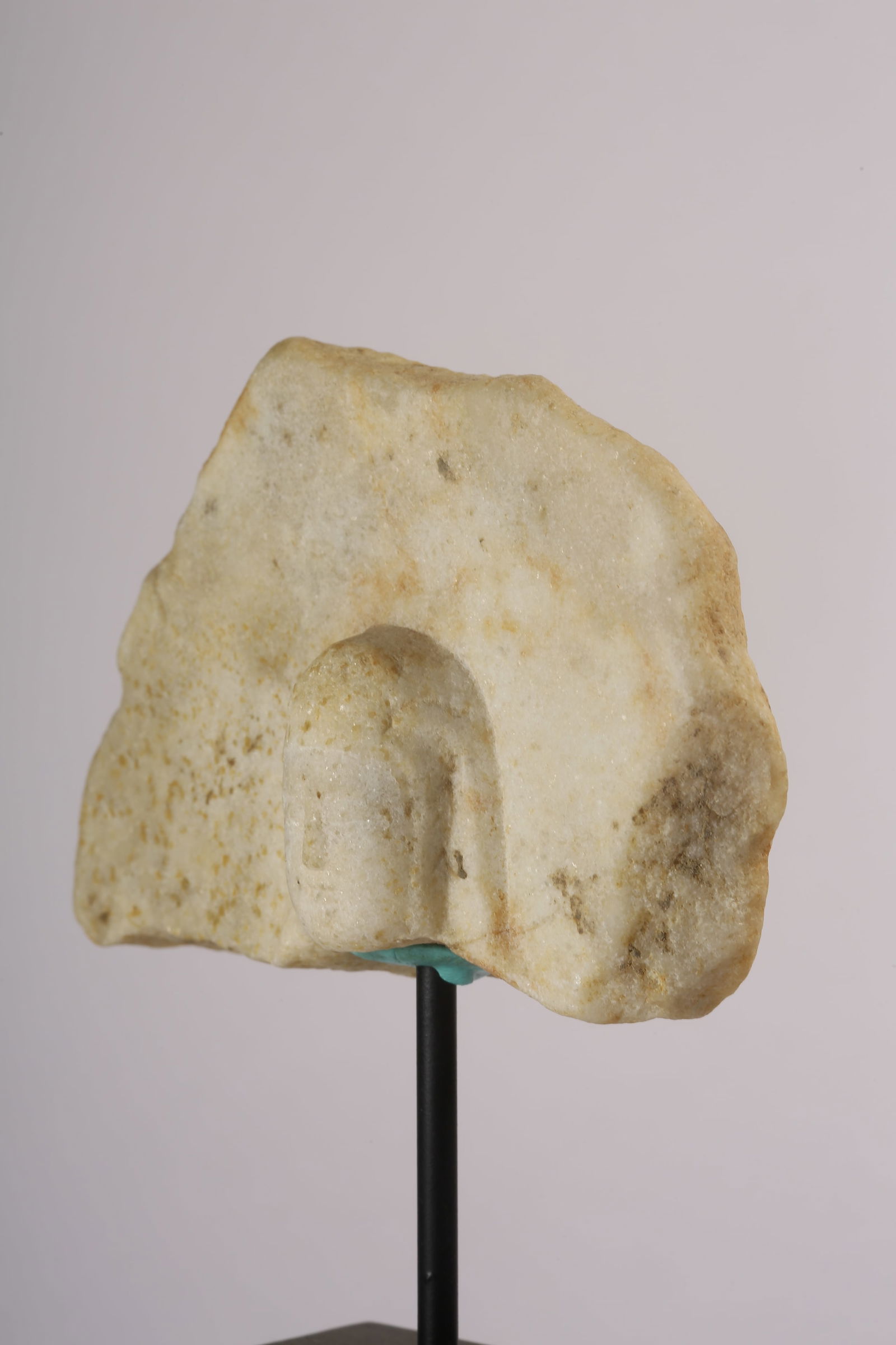 A WHITE MARBLE BUDDHA HEAD - 6