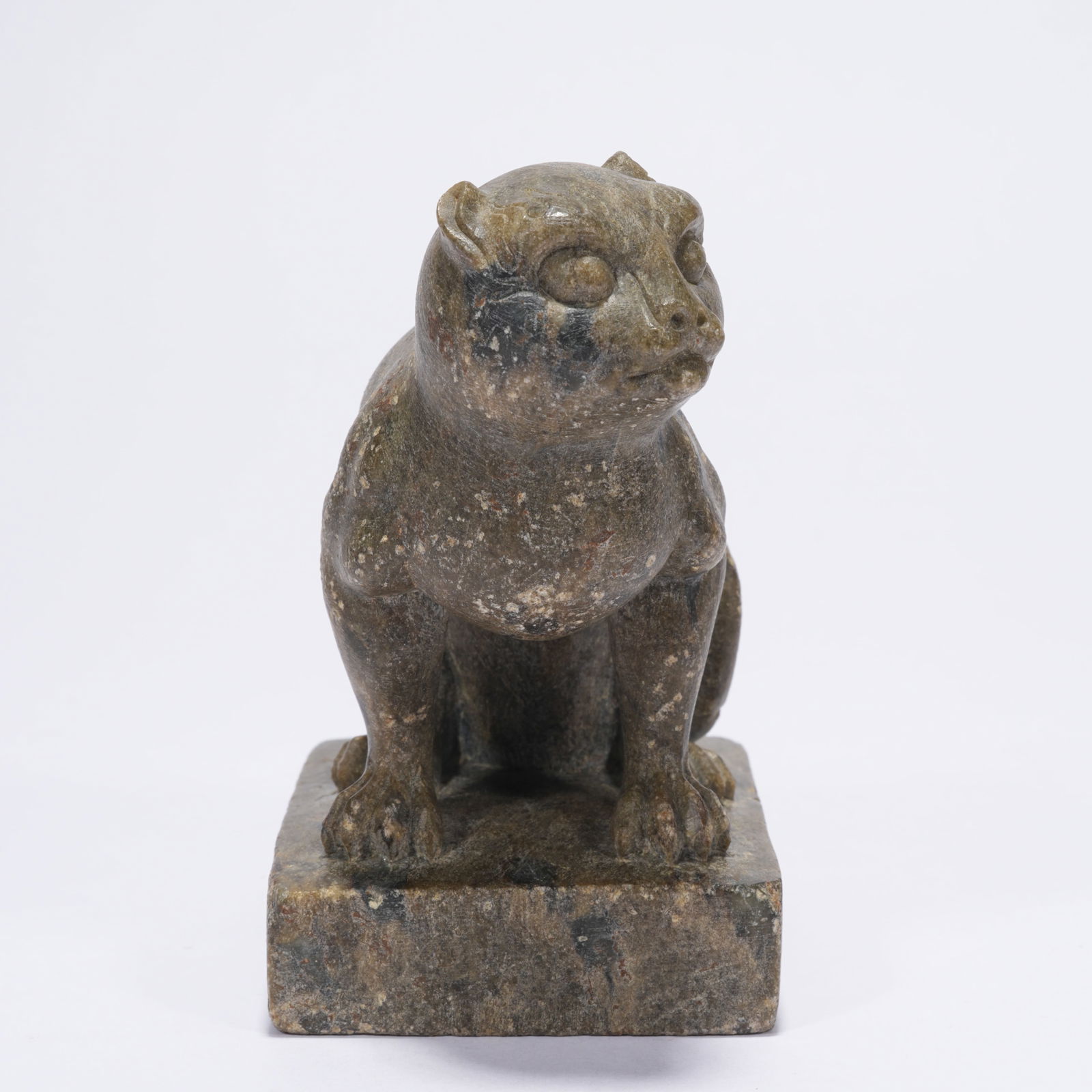 A LEOPARD-PATTERN STONE CAT FIGURINE - 9