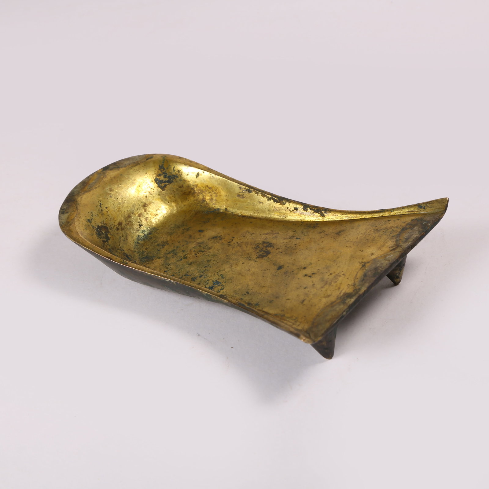 A GILT BRONZE INKSTONE: Gilt Bronze Inkstone