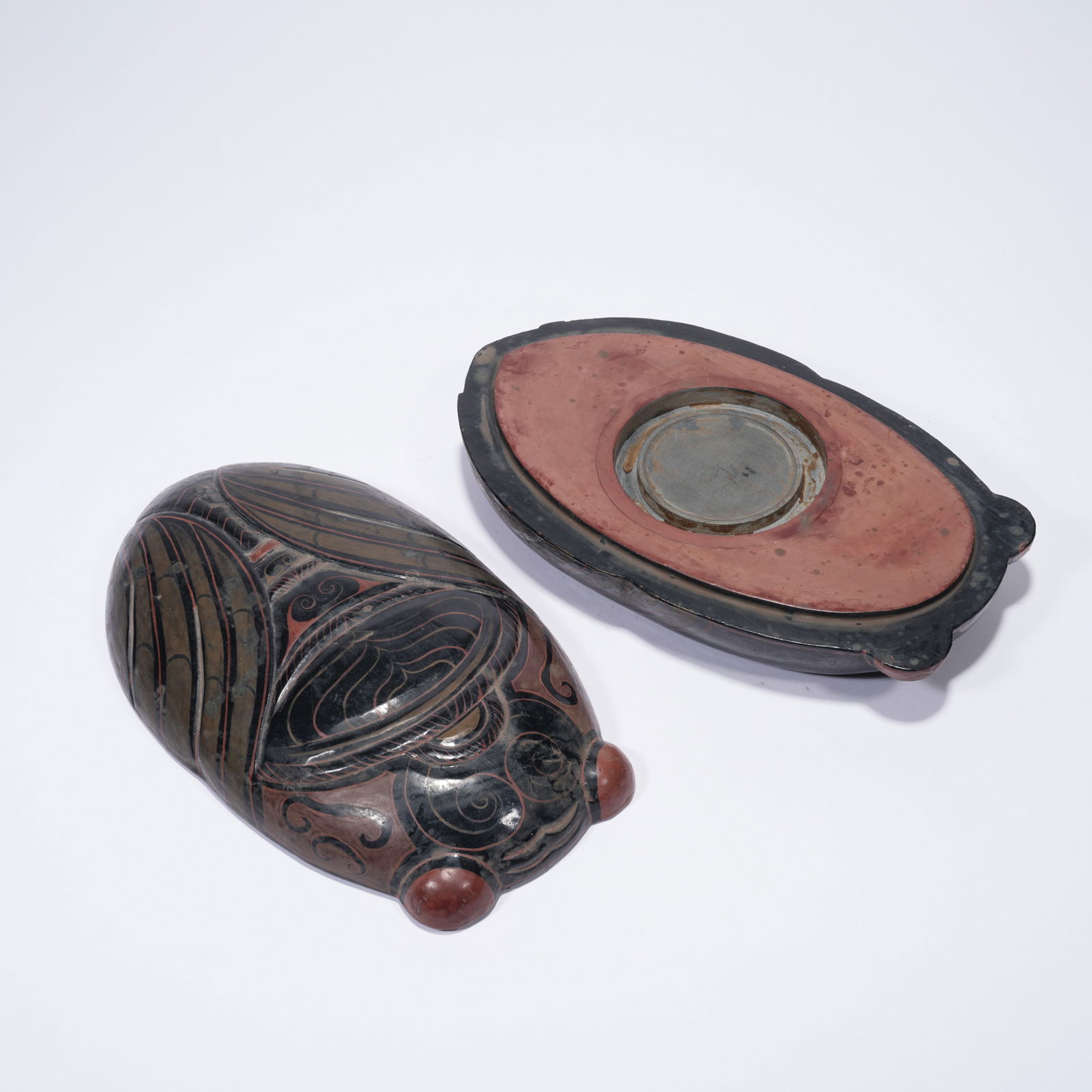 A PAINTED LACQUER CICADA-SHAPED INKSTONE: Painted Lacquer Cicada-Shaped Inkstone