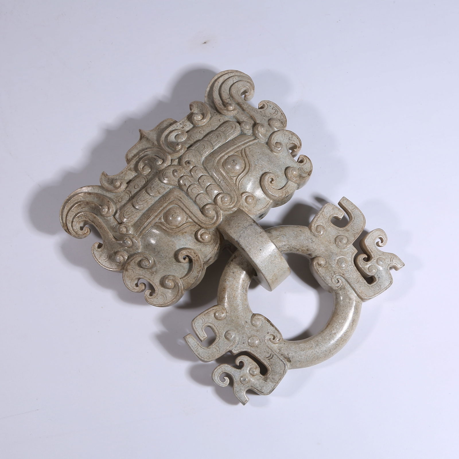 A ARCHAIC JADE BEAST-FACE MOTIF SCEPTER HEAD: Archaic Jade Beast-Face Motif Scepter Head