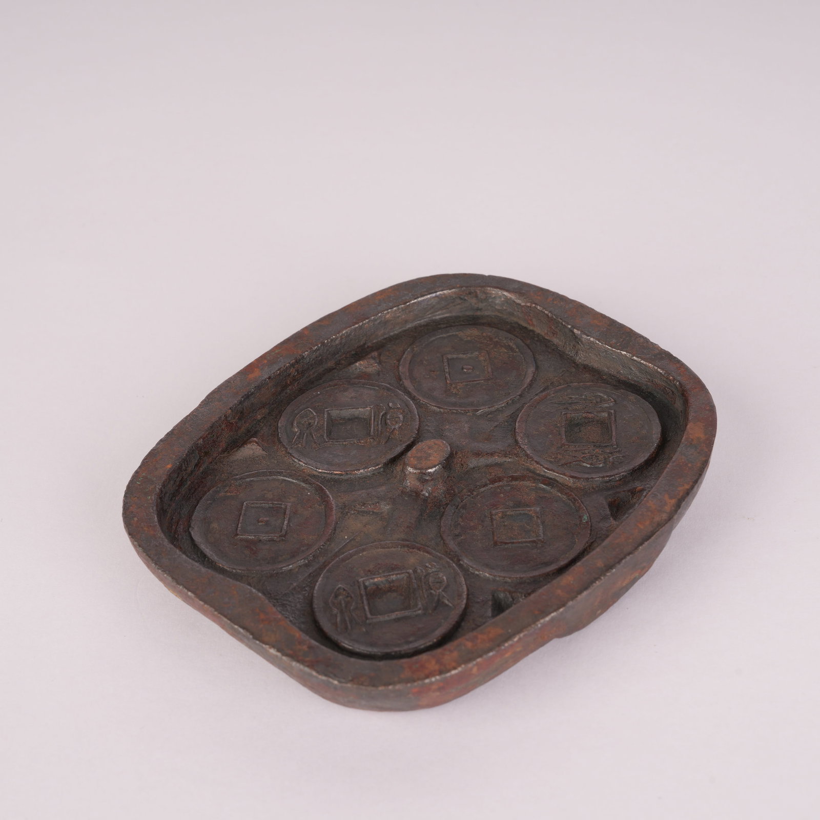 A SIX COIN MOLDS FROM THE XIN–MANG PERIOD - 4