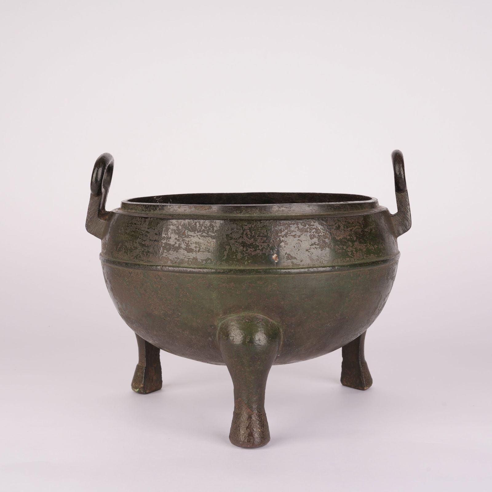 A BRONZE TRIPOD, HAN DYNASTY (1 of 11)