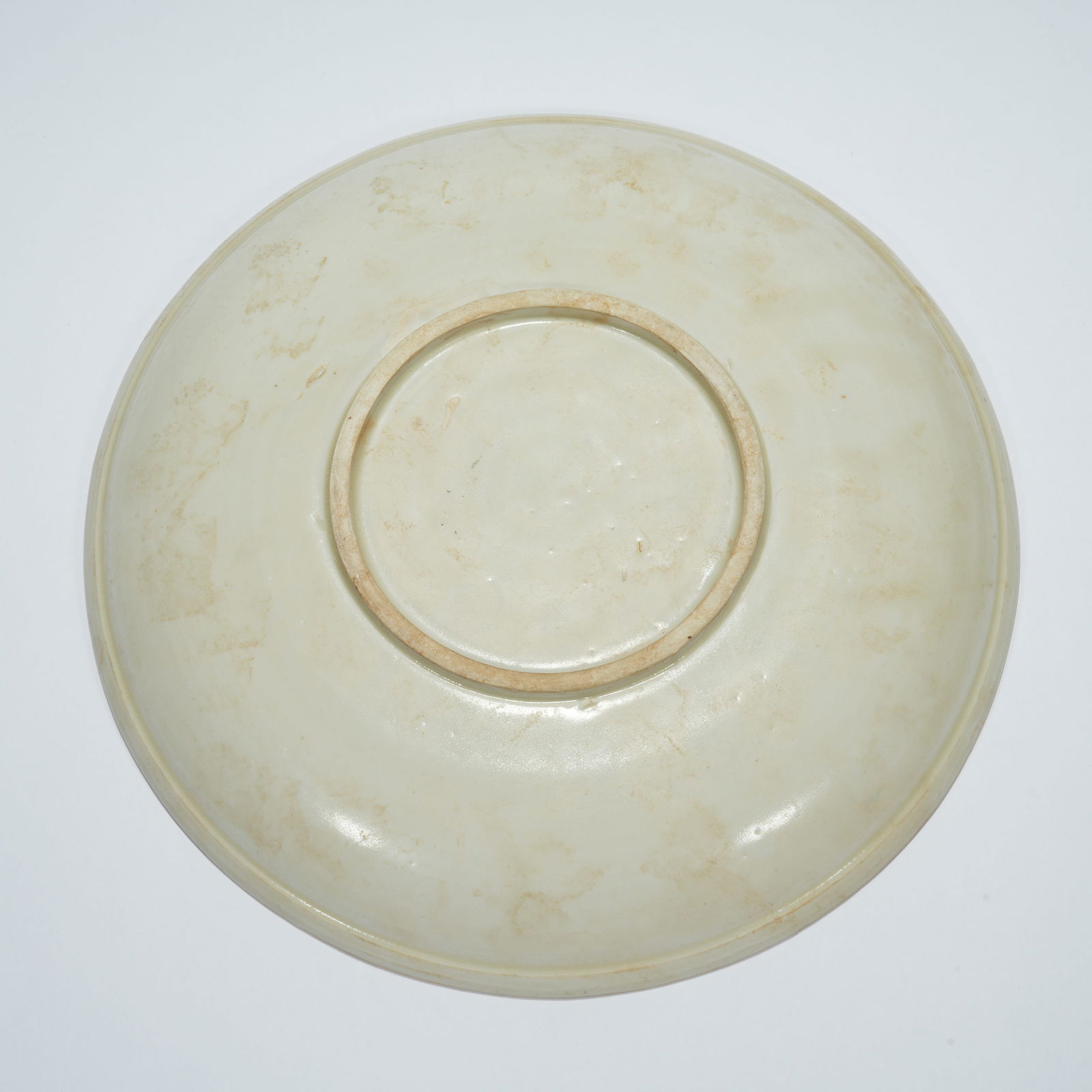 A DING KILN DRAGON-PATTERN DISH - 9