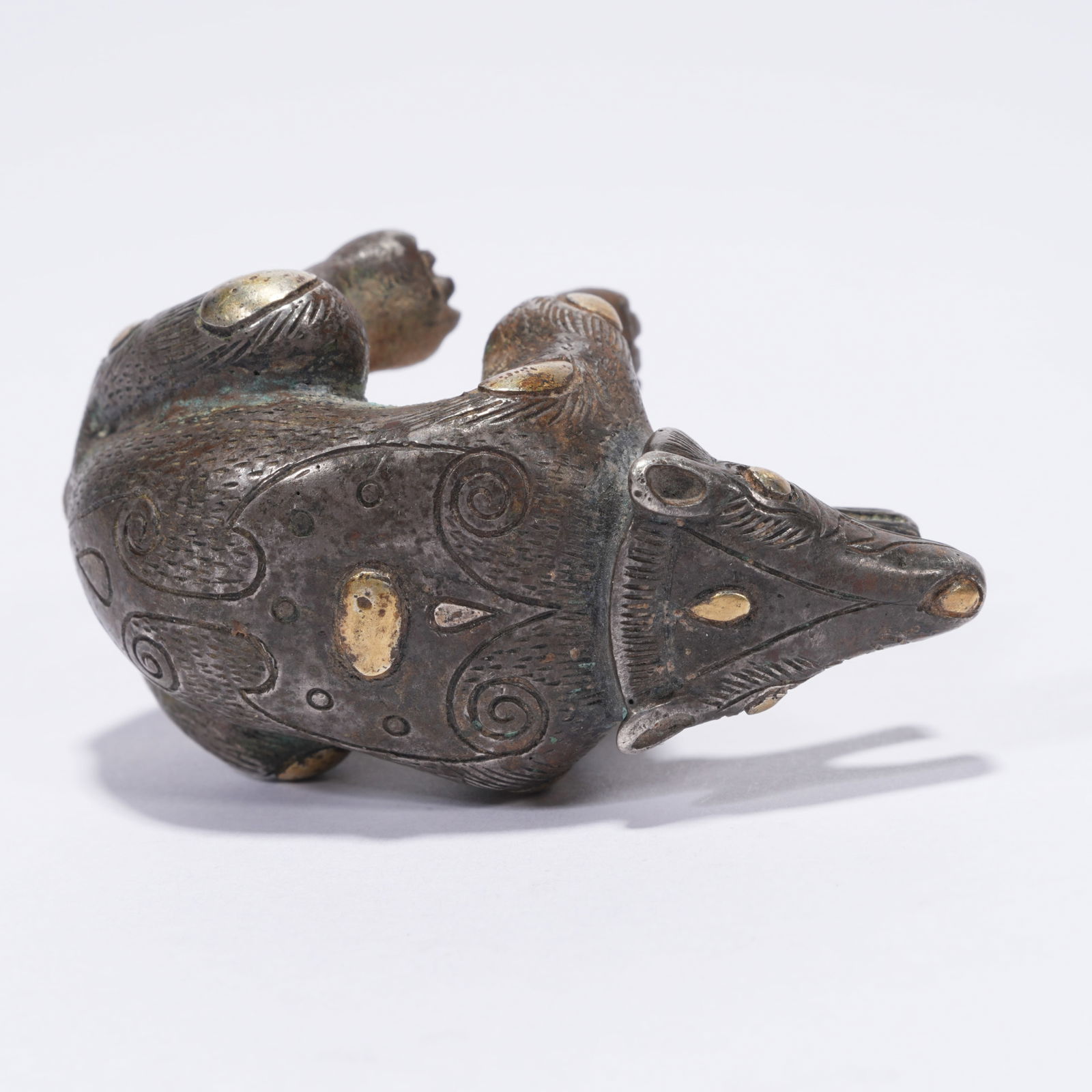 A SILVER BEAR FIGURINE - 7