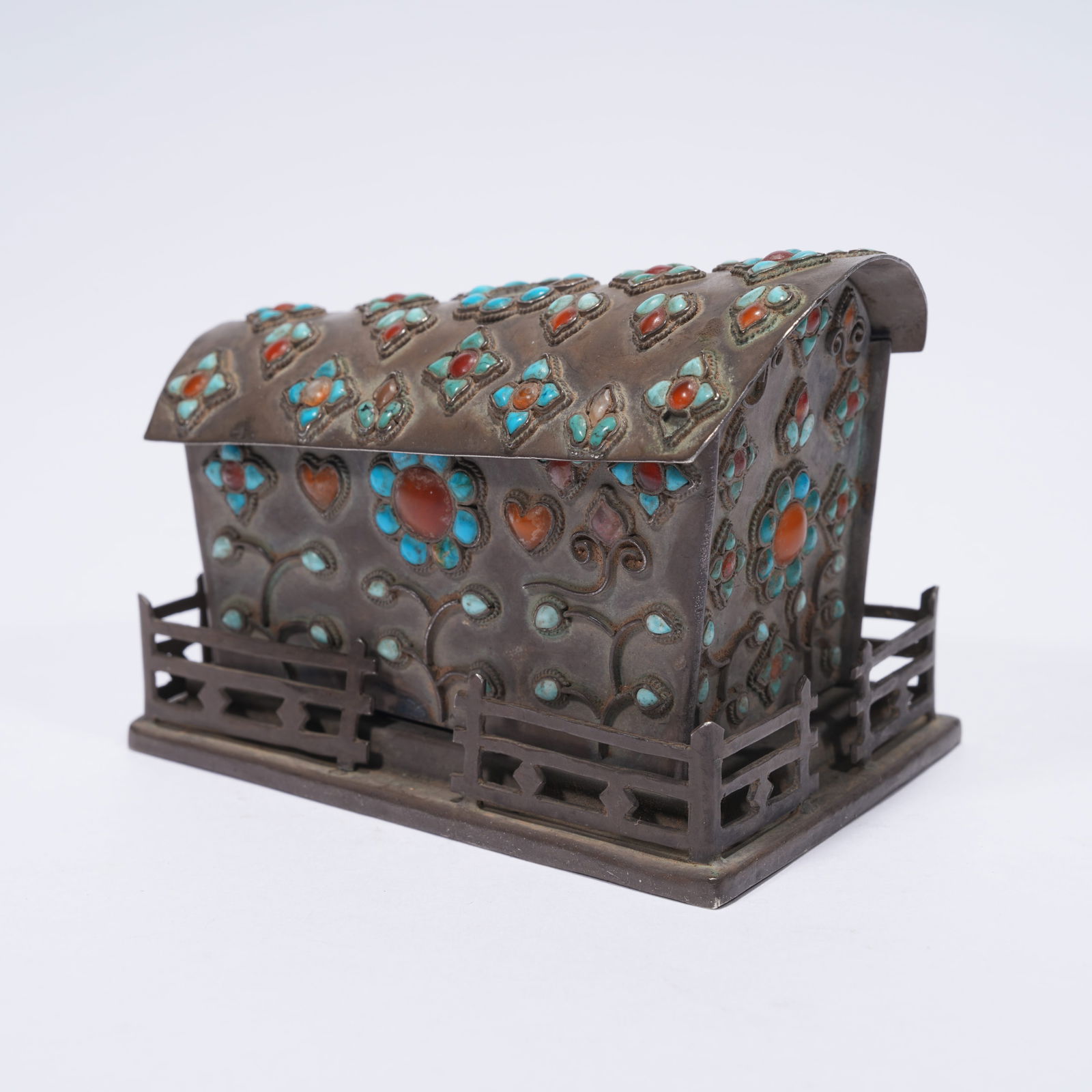 A SILVER SARCOPHAGUS INLAID WITH GEMSTONES: Silver Sarcophagus Inlaid with Gemstones